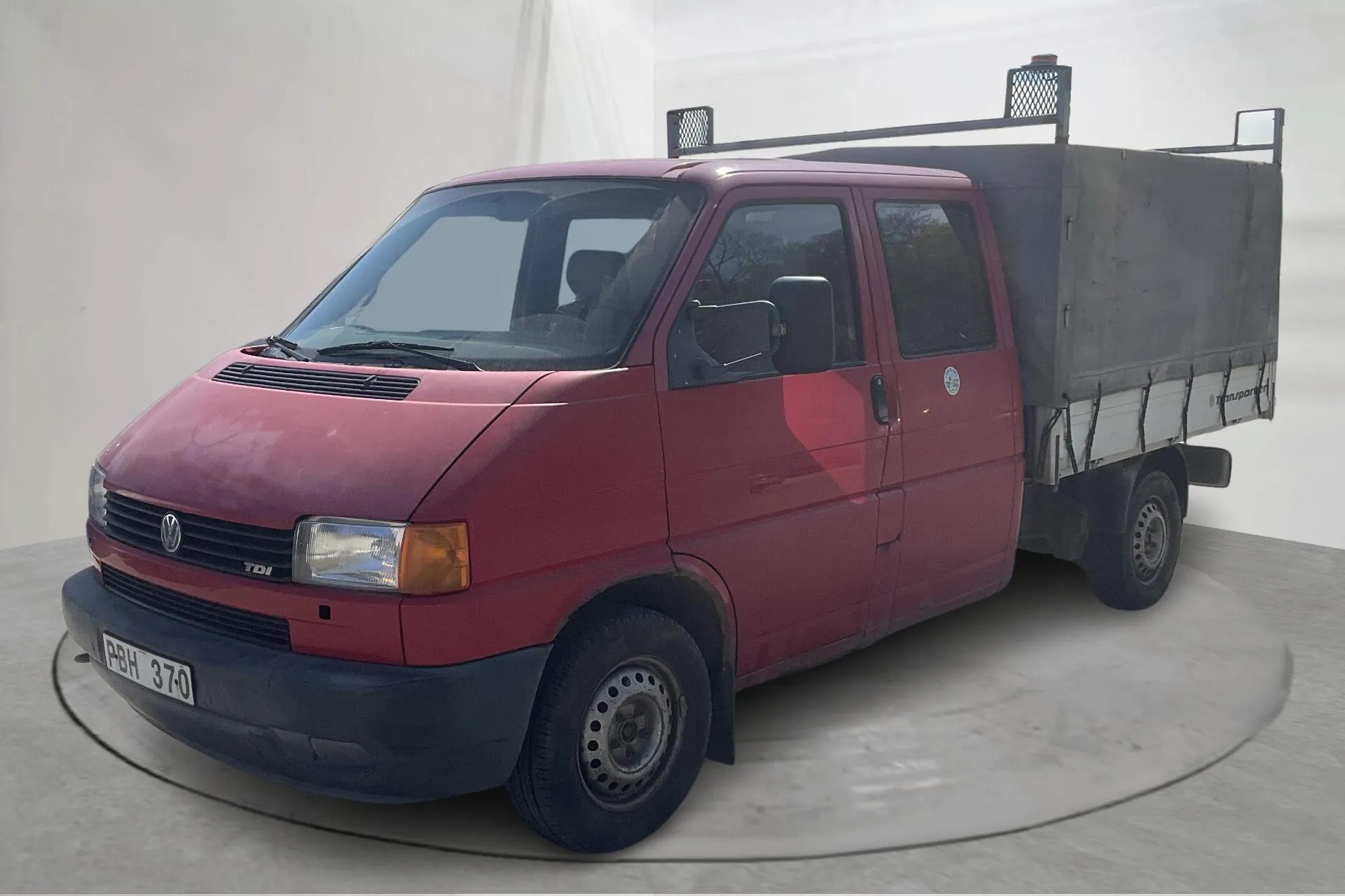 Presentationsfoto 1 av 13: VW Transporter T4 2.5 TDI Pickup (102hk) - 26 178 mil - Manuell - Dark Red - 2000