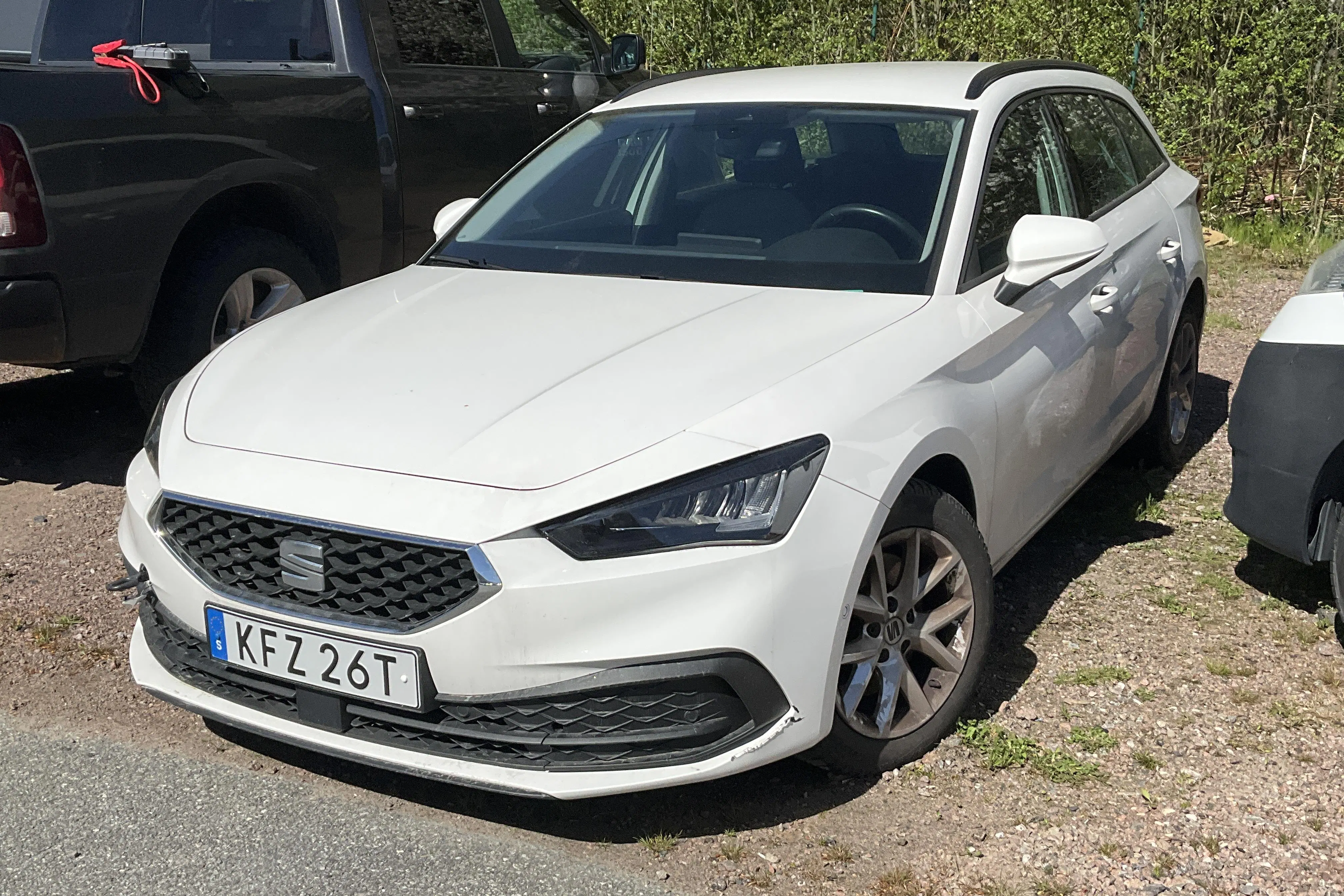 Presentation photo 1 of 13: Seat Leon 1.5 TGI Sportstourer (130hk) - 71 990 km - Automatic - white - 2023