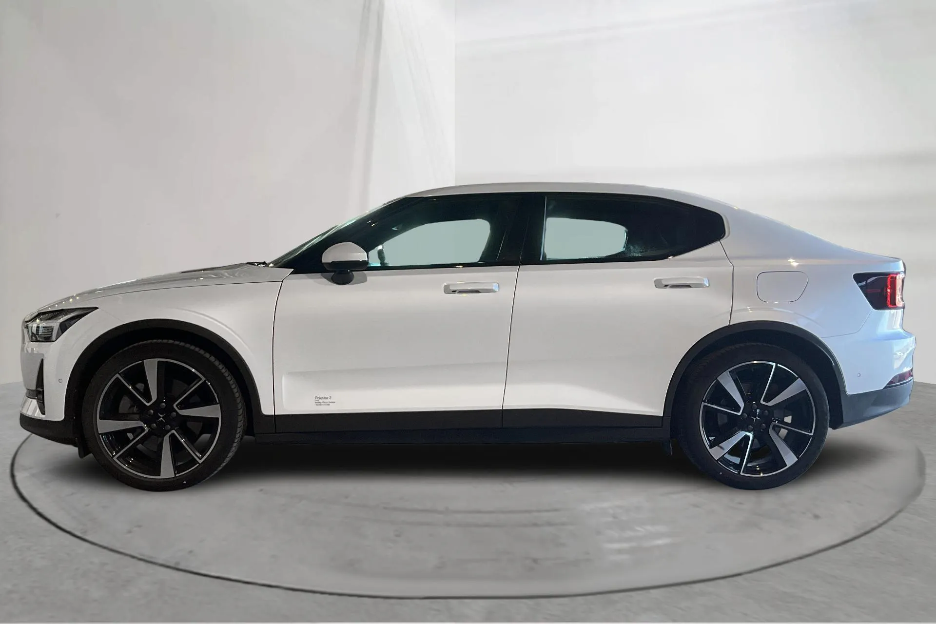 Presentation photo 2 of 23: Polestar 2 Long range Single motor (231hk) - 123 510 km - Automatic - white - 2022