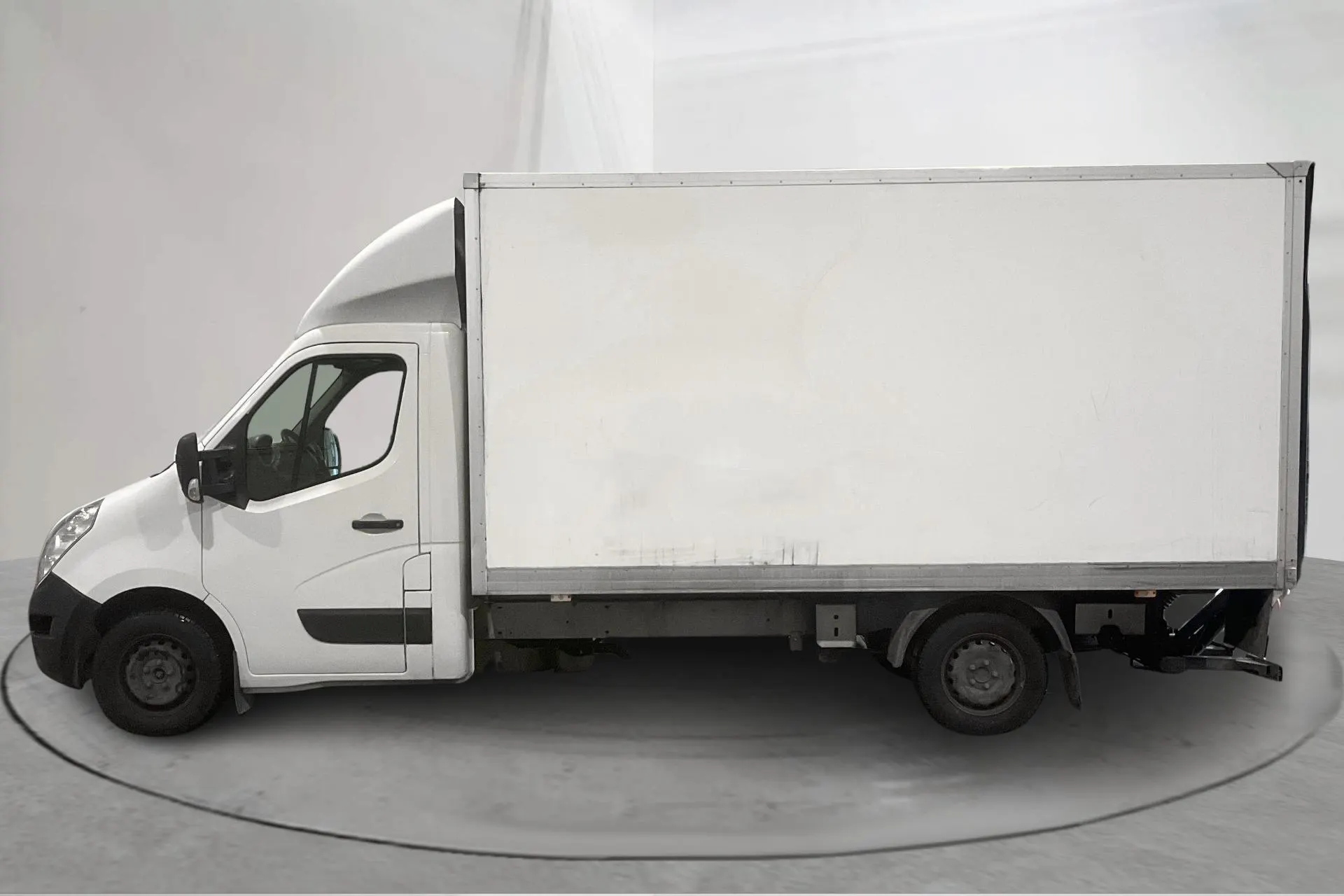 Presentationsfoto 2 av 11: Renault Master 2.3 dCi Volymskåp 2WD (125hk) - 17 723 mil - Manuell - vit - 2016