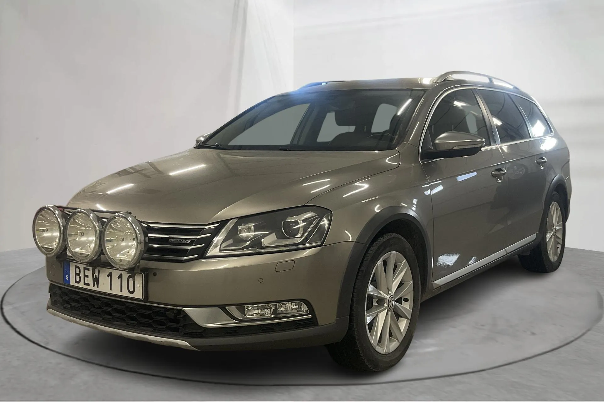 Presentationsfoto 1 av 24: VW Passat Alltrack 2.0 TDI BlueMotion Technology 4Motion (177hk) - 18 910 mil - Automat - Light Brown - 2014