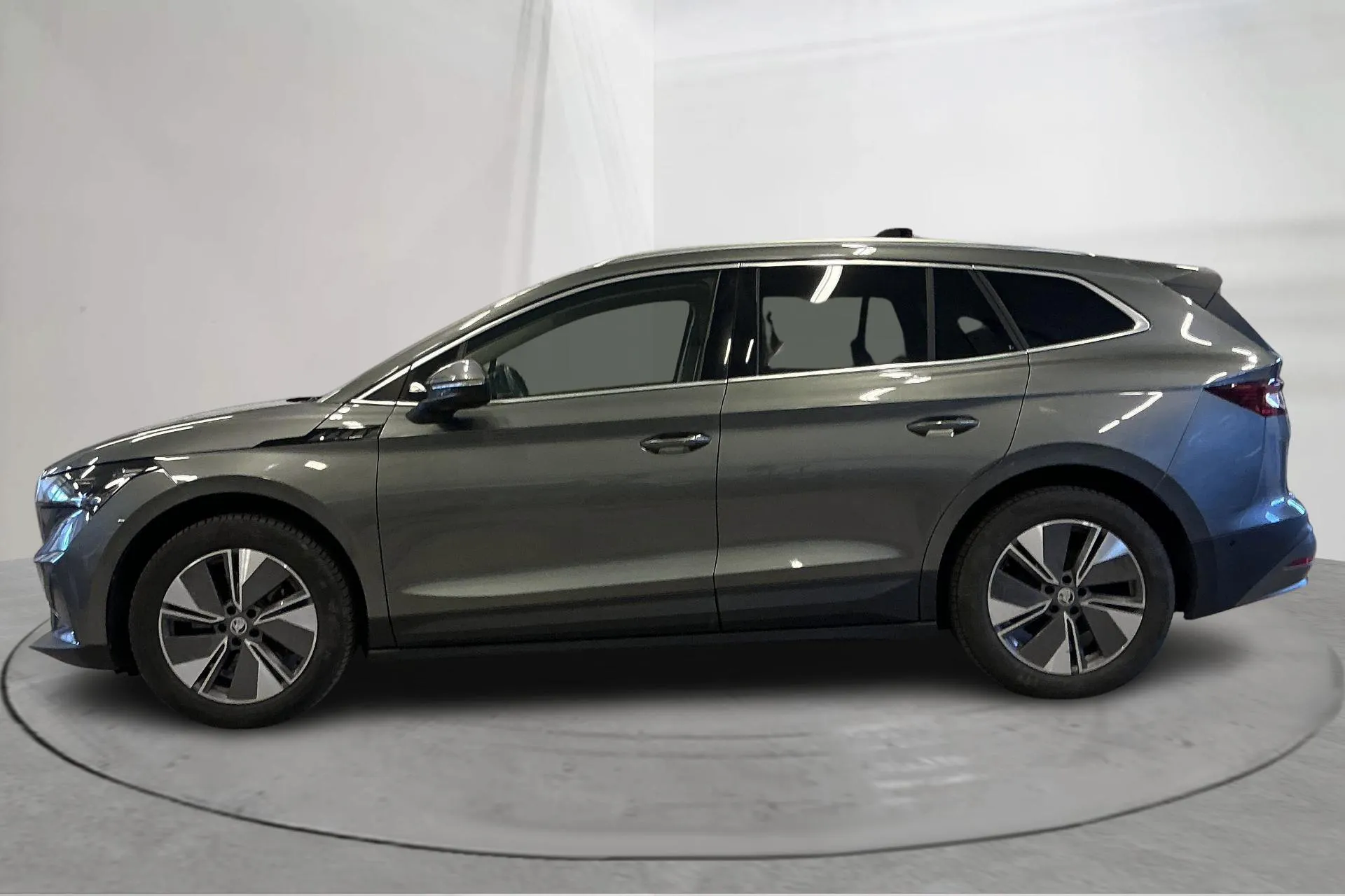 Presentationsfoto 2 av 21: Skoda Enyaq iV 80 (204hk) - 12 759 mil - Automat - grå - 2022