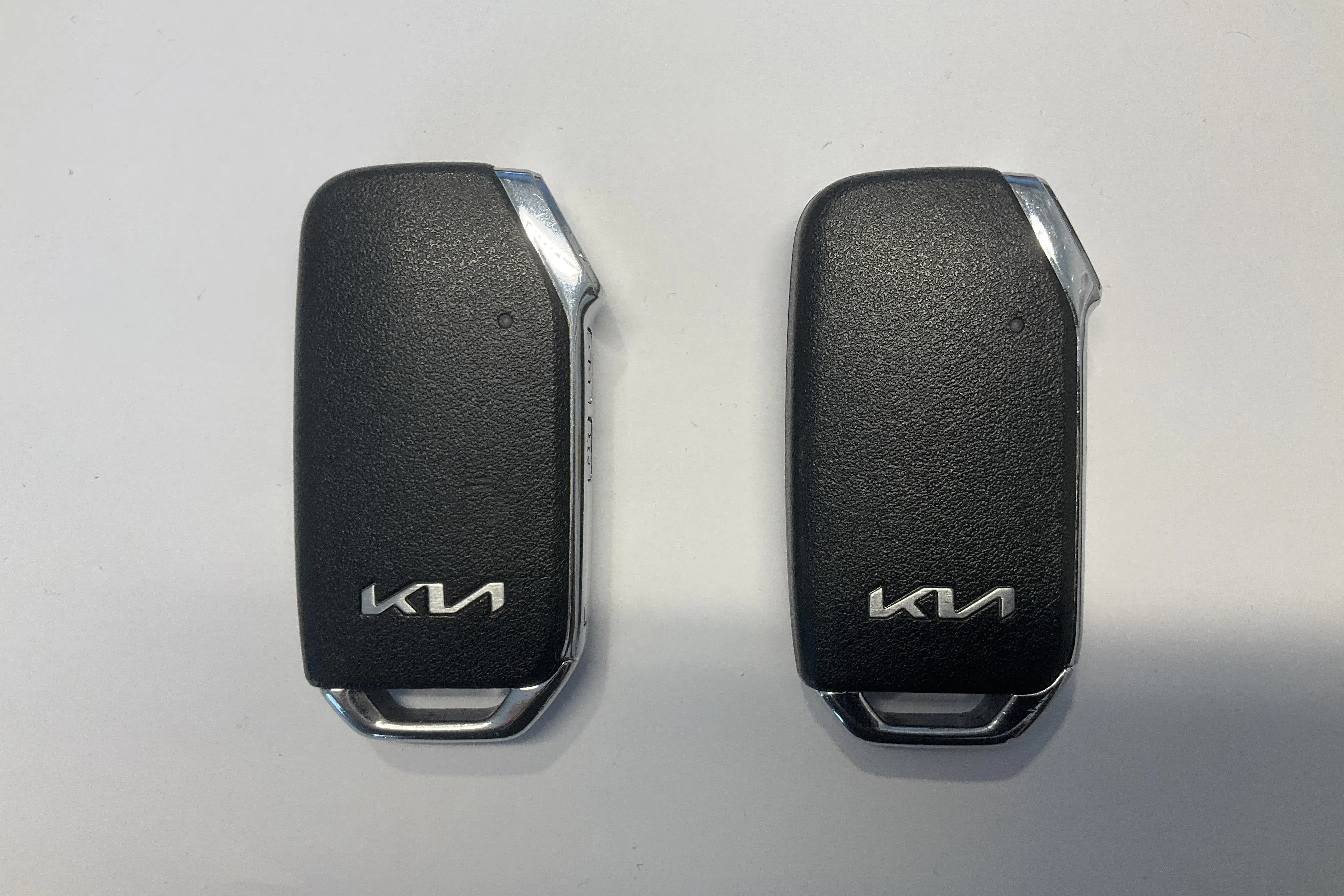 Presentation photo 16 of 16: KIA Ceed 1.6 Plug-in Hybrid SW (141hk) - 108 040 km - Automatic - black - 2022