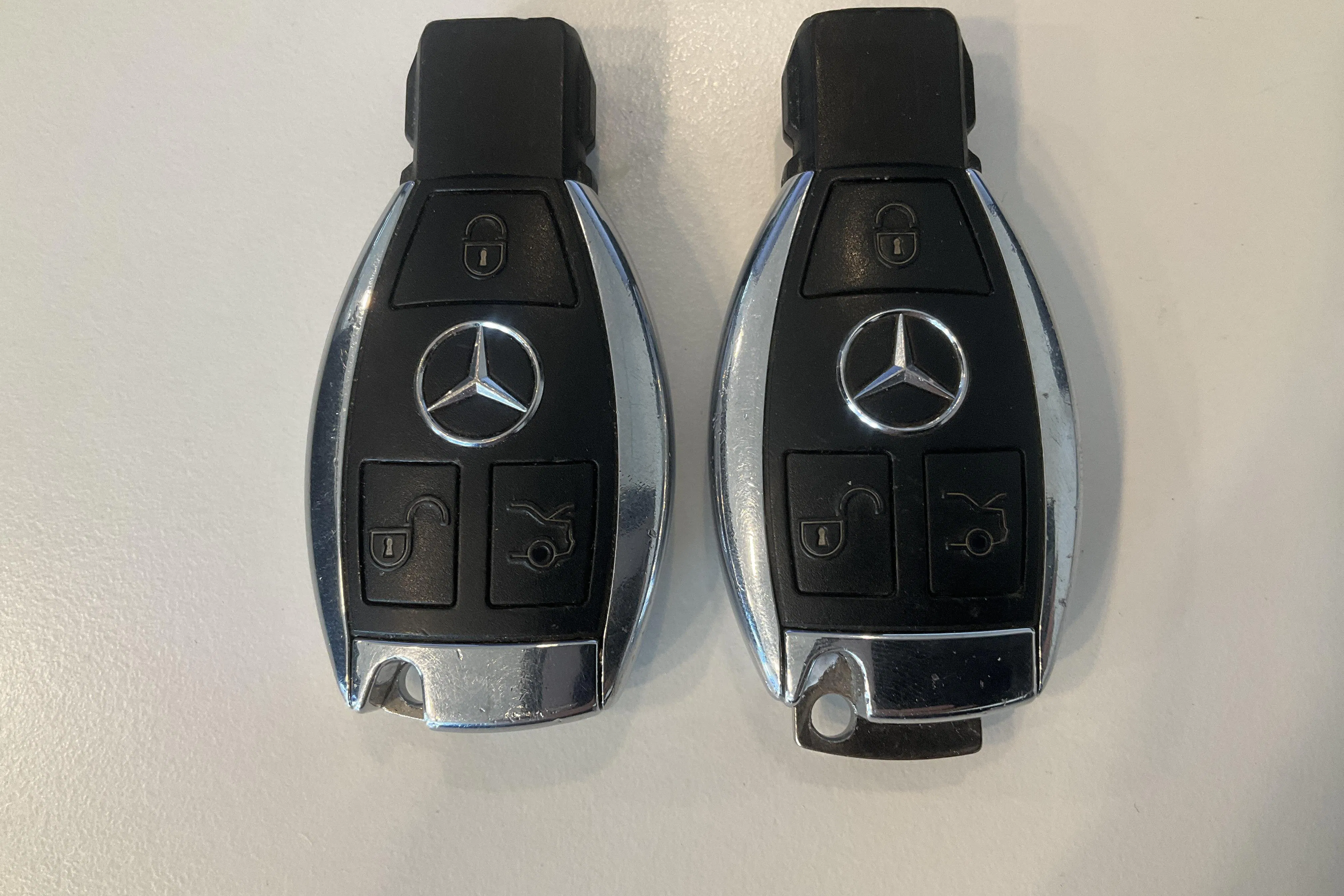 Presentationsfoto 18 av 18: Mercedes S 400 Blue Hybrid W221 (279hk) - 20 403 mil - Automat - silver - 2010