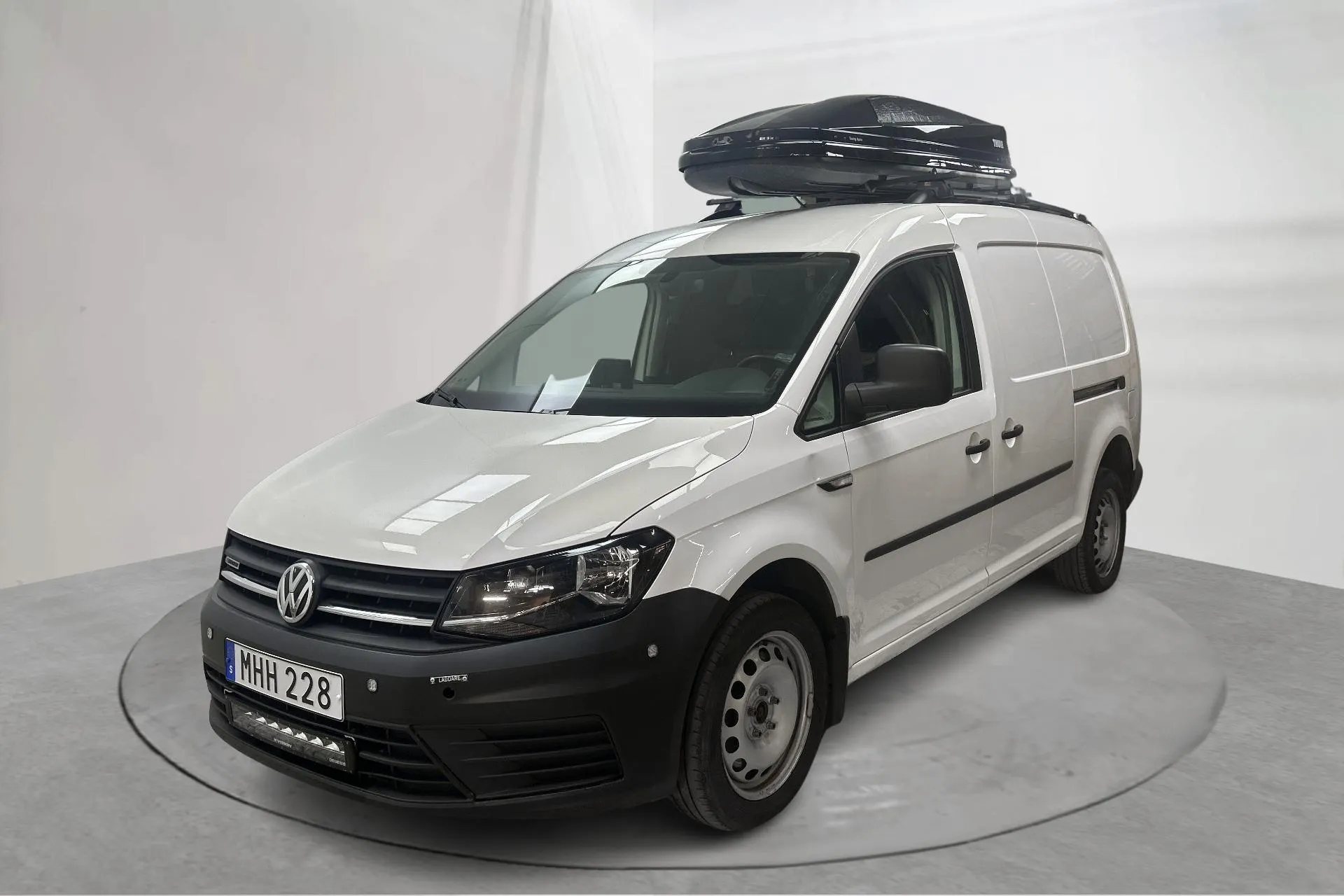 Presentation photo 1 of 16: VW Caddy 2.0 TDI Maxi Skåp 4MOTION (150hk) - 115 250 km - Automatic - white - 2016