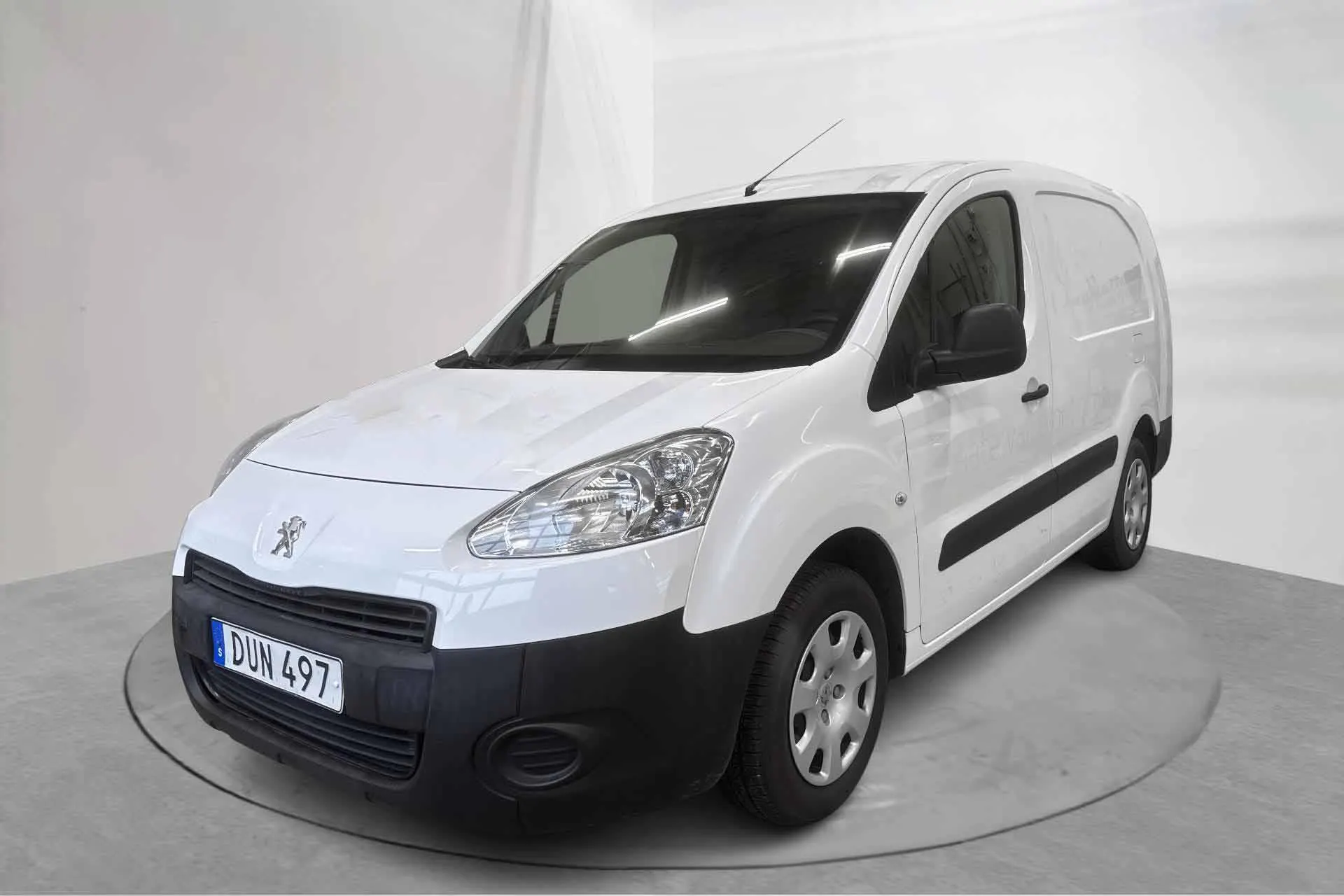 Presentation photo 1 of 14: Peugeot Partner 1.6 e-HDI Skåp (90hk) - 99 790 km - Manual - white - 2014