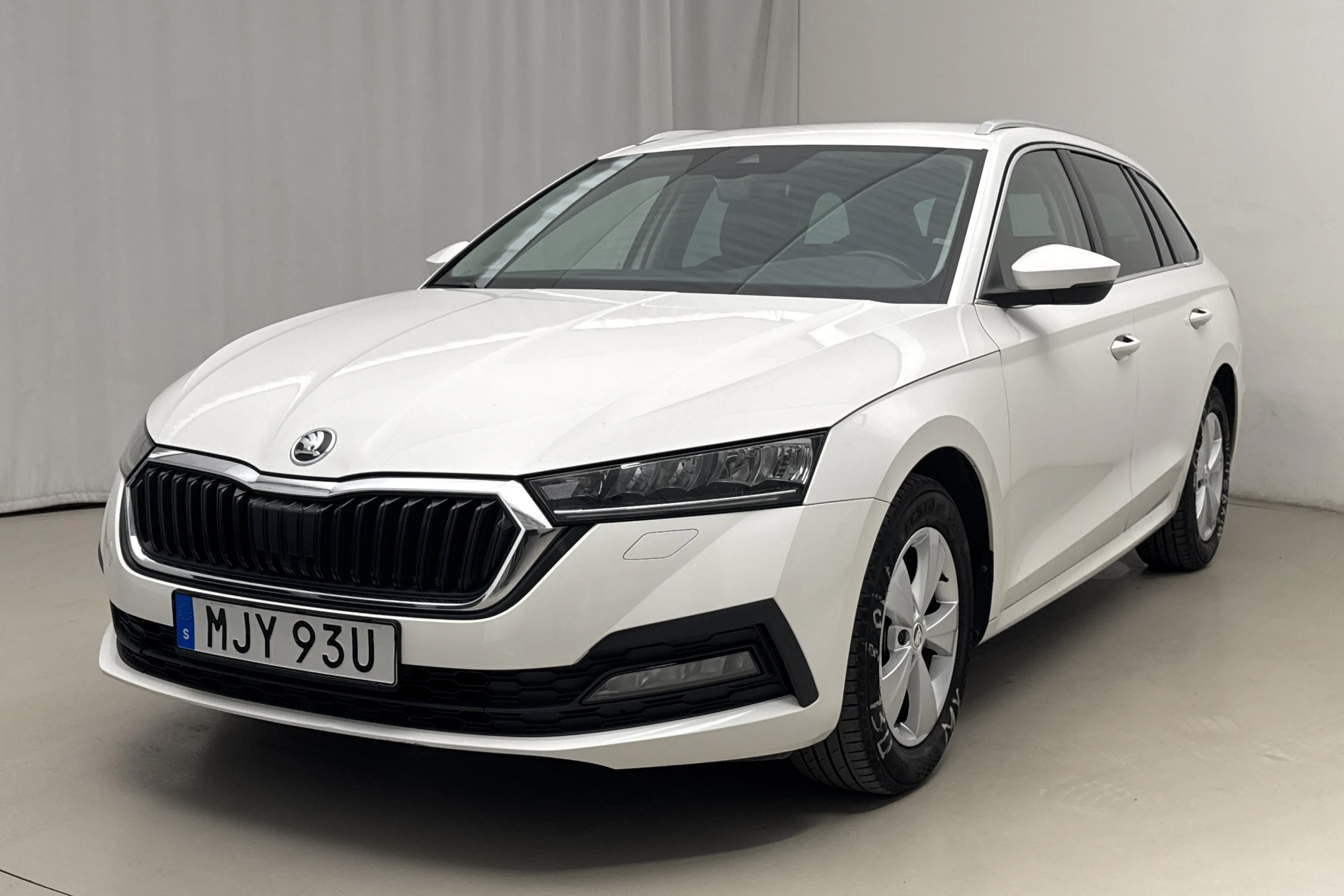 Presentation photo 1 of 19: Skoda Octavia G-TEC 1.5 TSI Combi (130hk) - 91 550 km - Automatic - white - 2022
