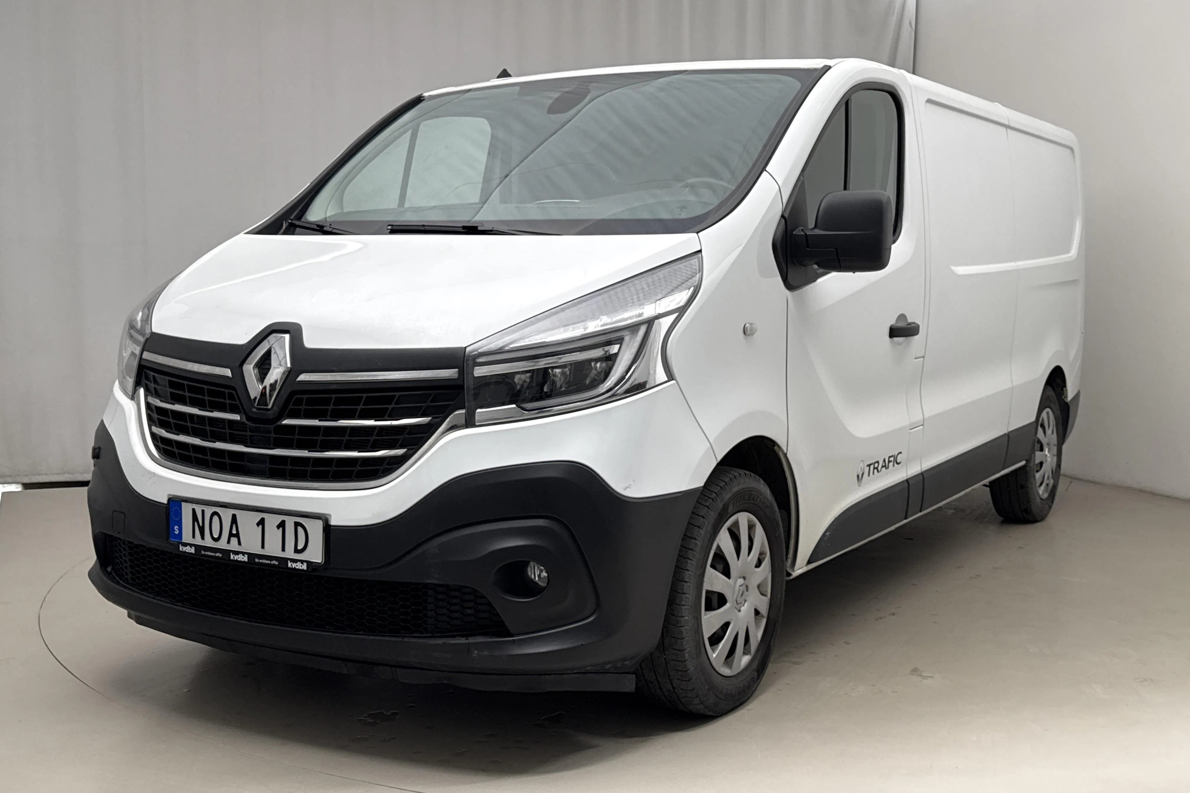 Presentationsfoto 1 av 18: Renault Trafic 2.0 dCi Skåp (145hk) - 8 302 mil - Automat - vit - 2020