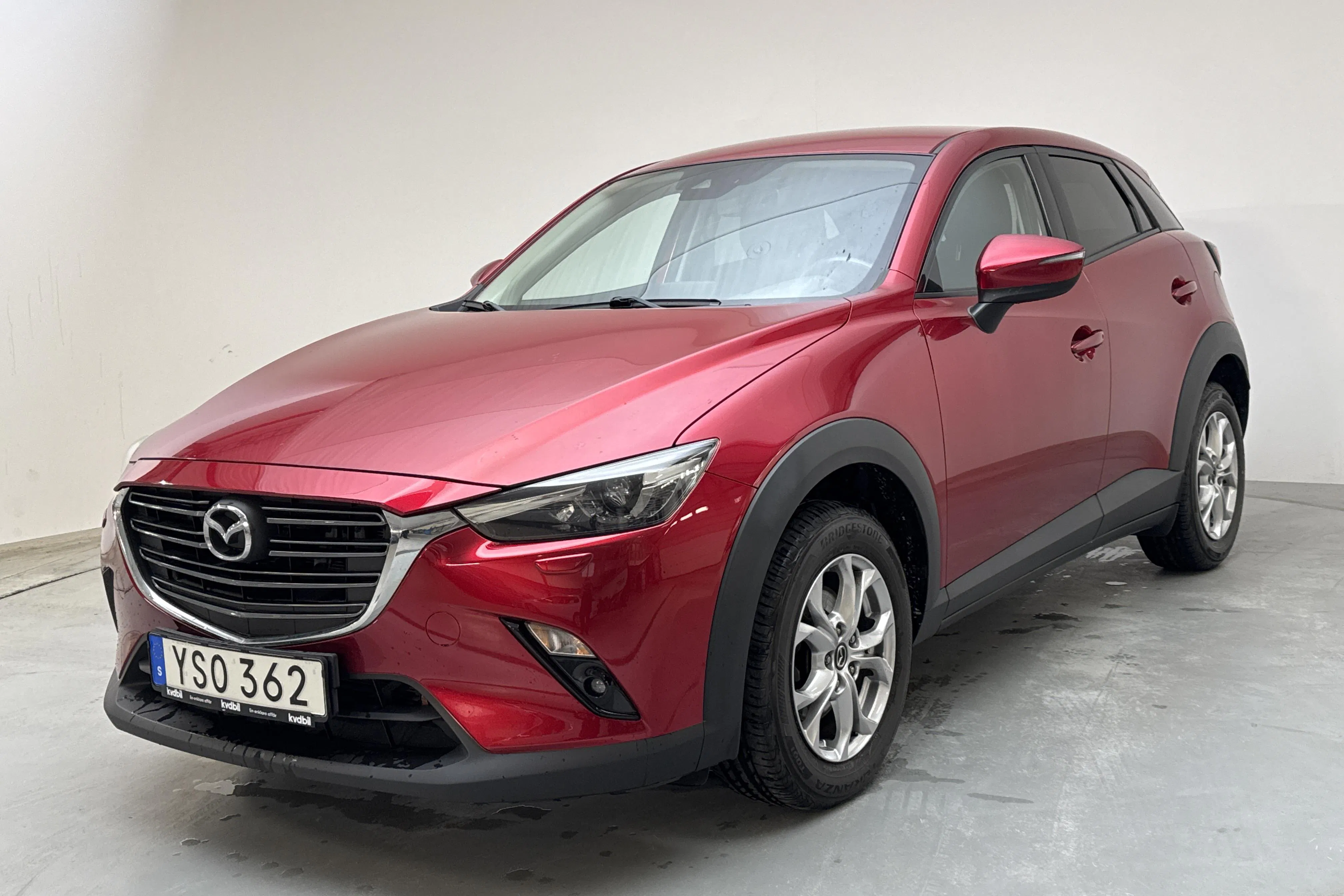 Presentationsfoto 1 av 12: Mazda CX-3 2.0 2WD (121hk) - 4 986 mil - Manuell - röd - 2018