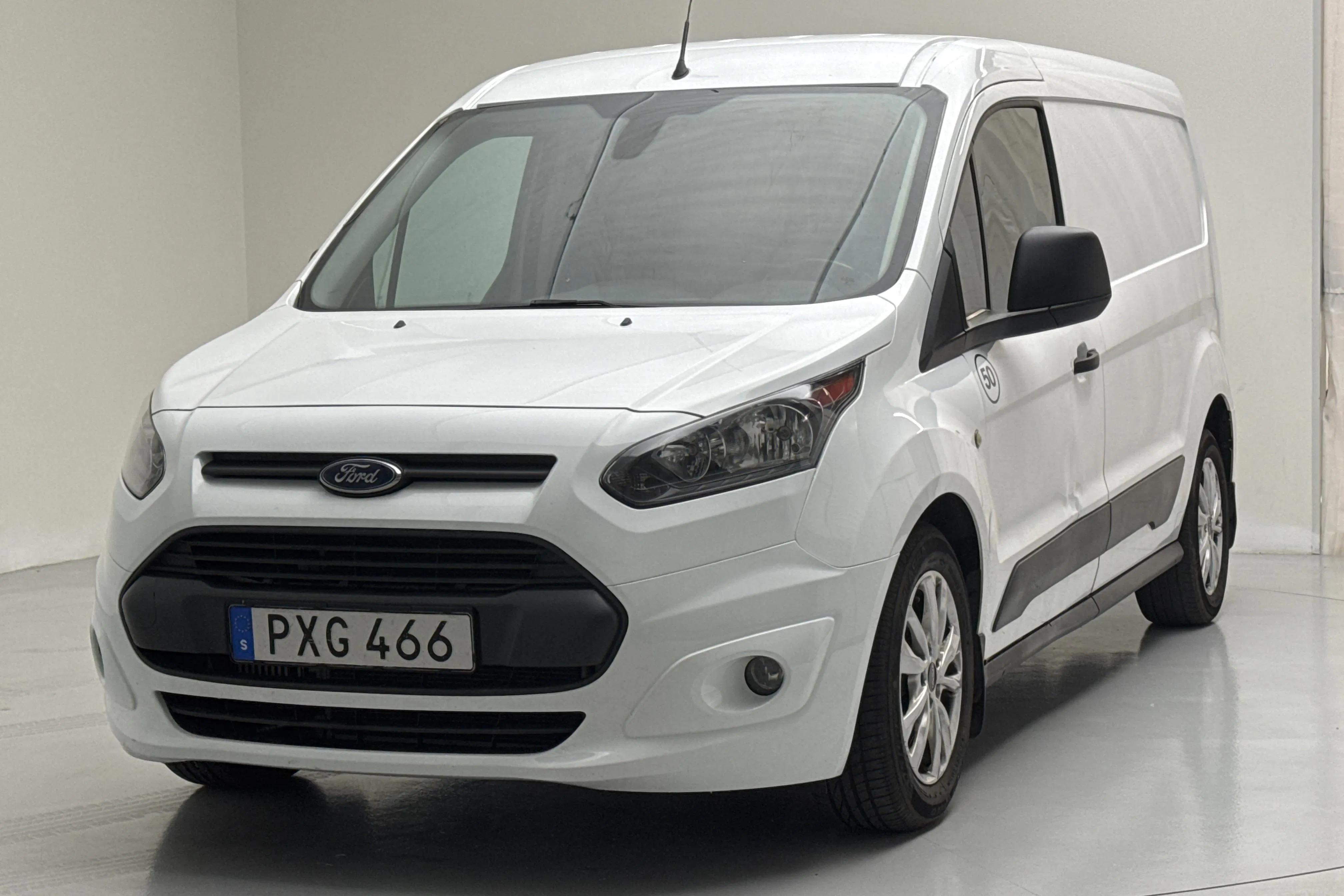 Presentationsfoto 1 av 15: Ford Transit Connect 1.5 TDCi (100hk) - 19 383 mil - Manuell - vit - 2018