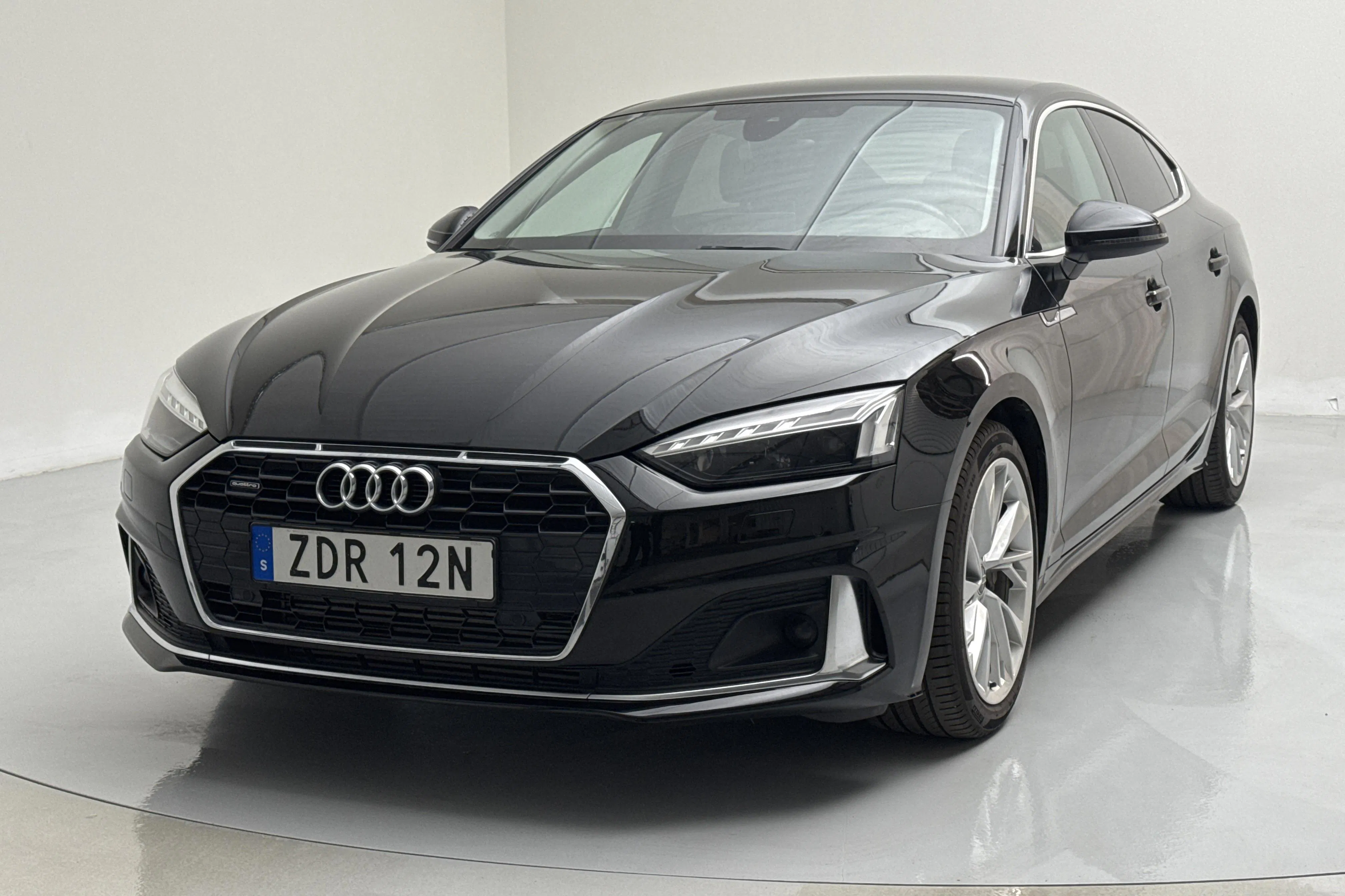 Presentation photo 1 of 17: Audi A5 Sportback 45 TFSI quattro (265hk) - 86 490 km - Automatic - black - 2021