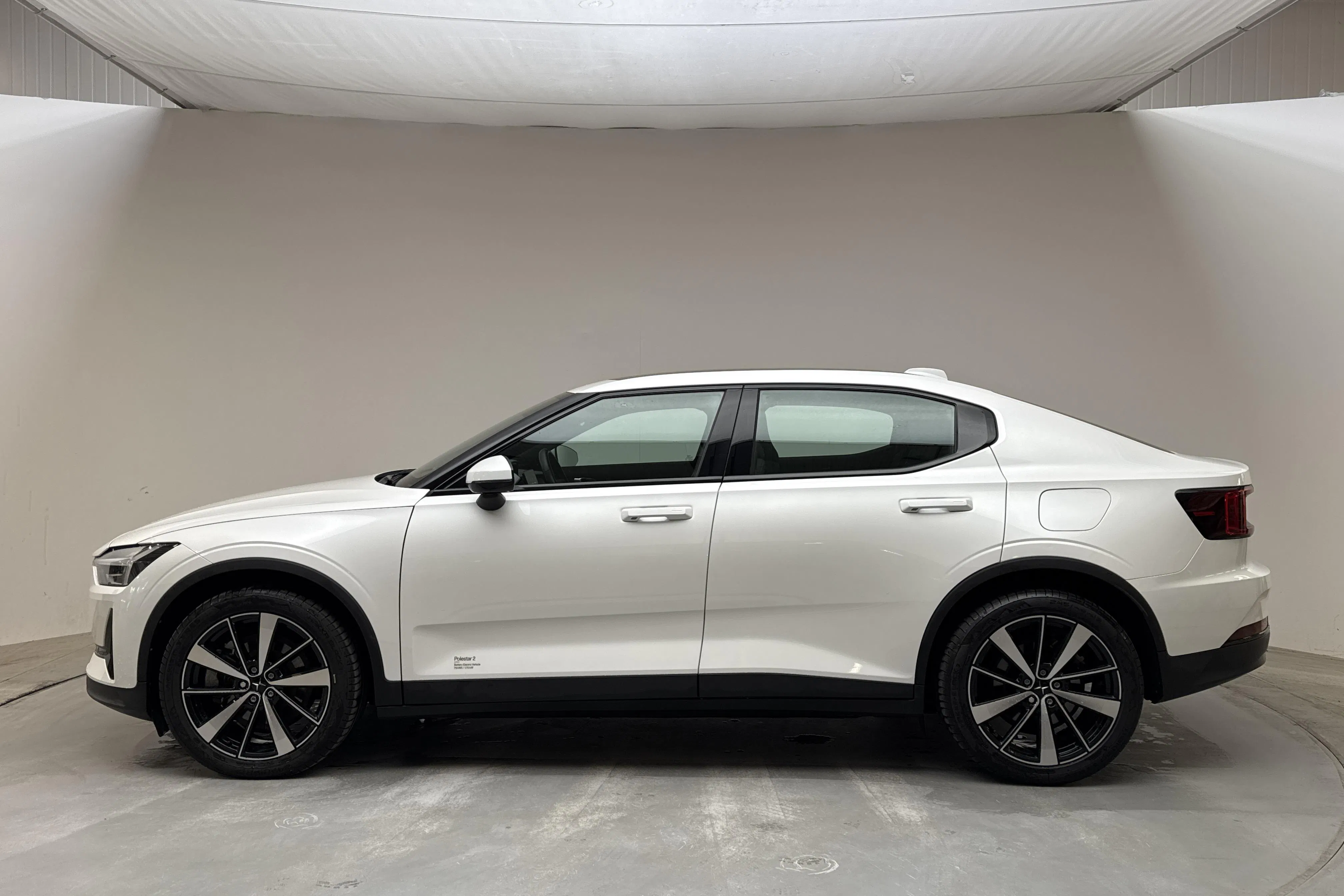 Presentationsfoto 2 av 17: Polestar 2 Long range Single motor (231hk) - 13 323 mil - Automat - vit - 2022