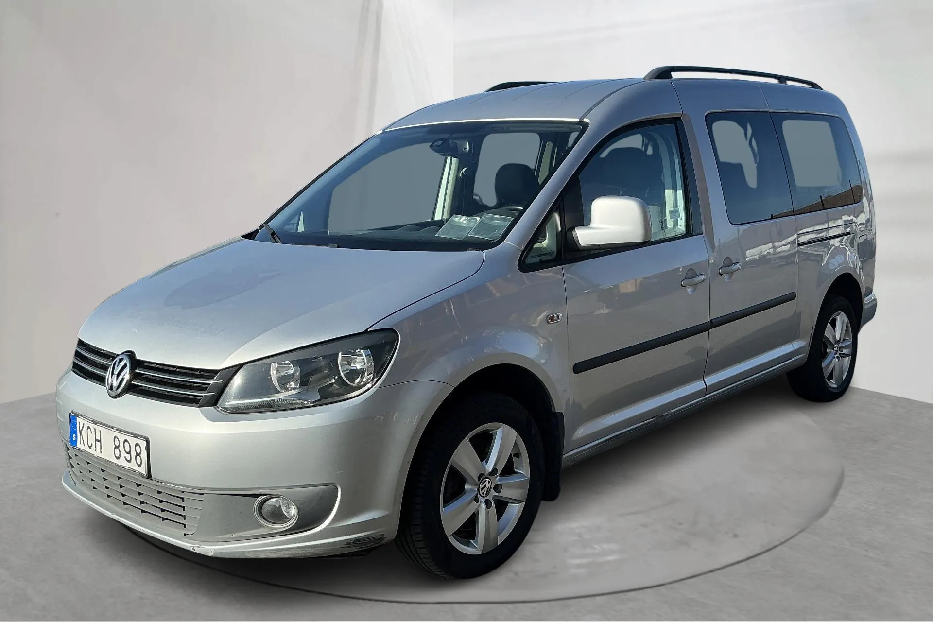 Presentationsfoto 1 av 12: VW Caddy Maxi Life 2.0 TDI (140hk) - 16 392 mil - Automat - silver - 2011