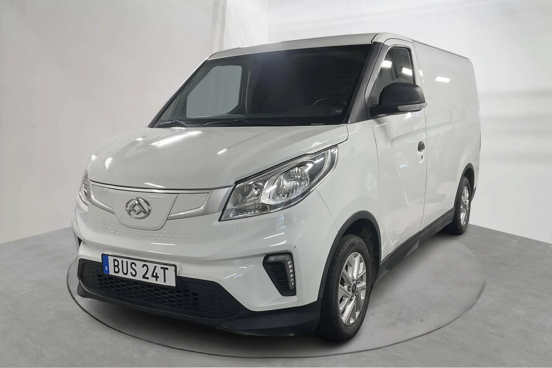 Presentationsfoto 1 av 17: Maxus e-Deliver 3 50.2kWh (122hk) - 2 327 mil - Automat - vit - 2022