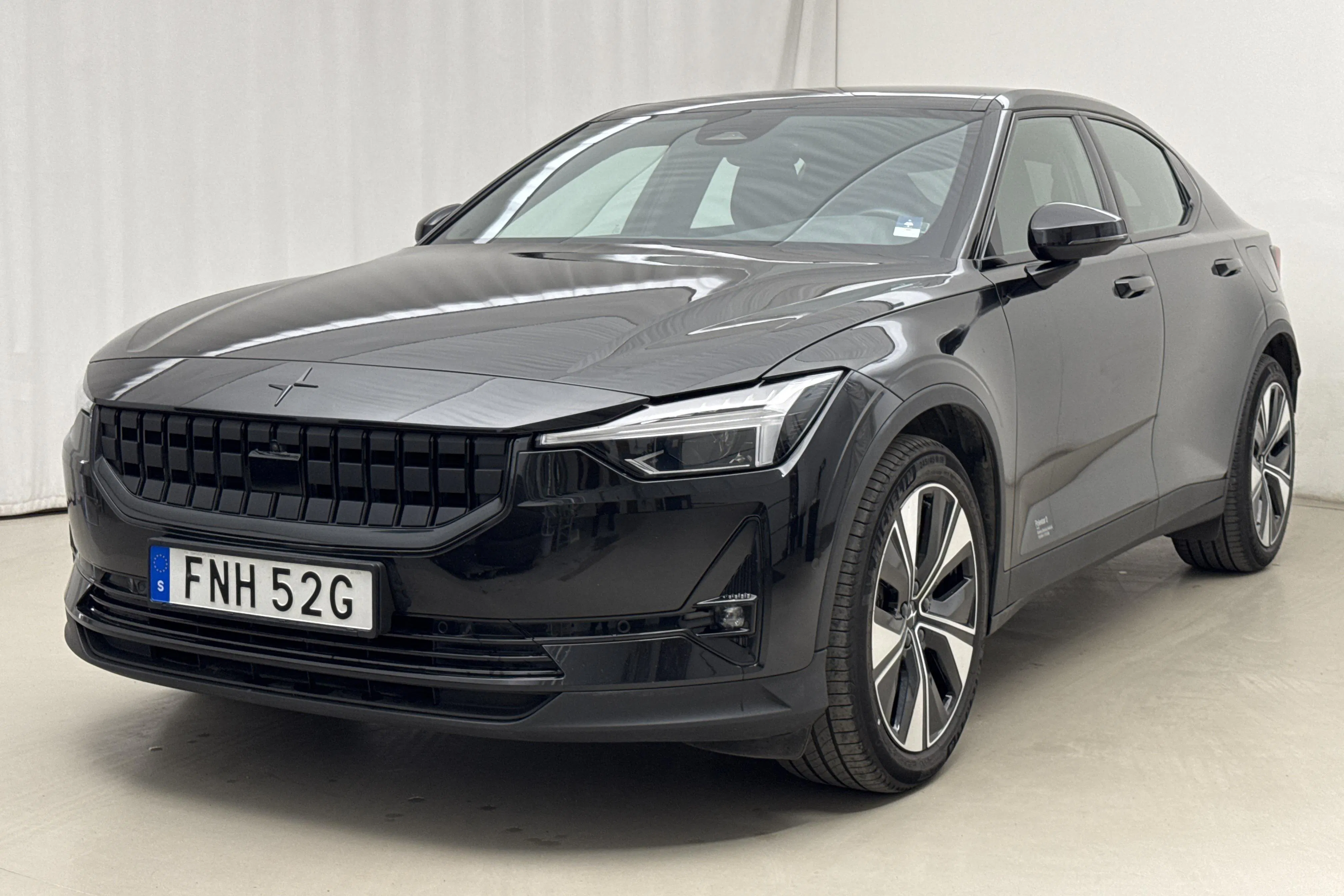 Presentationsfoto 1 av 24: Polestar 2 Long range Single motor (231hk) - 4 415 mil - Automat - svart - 2023