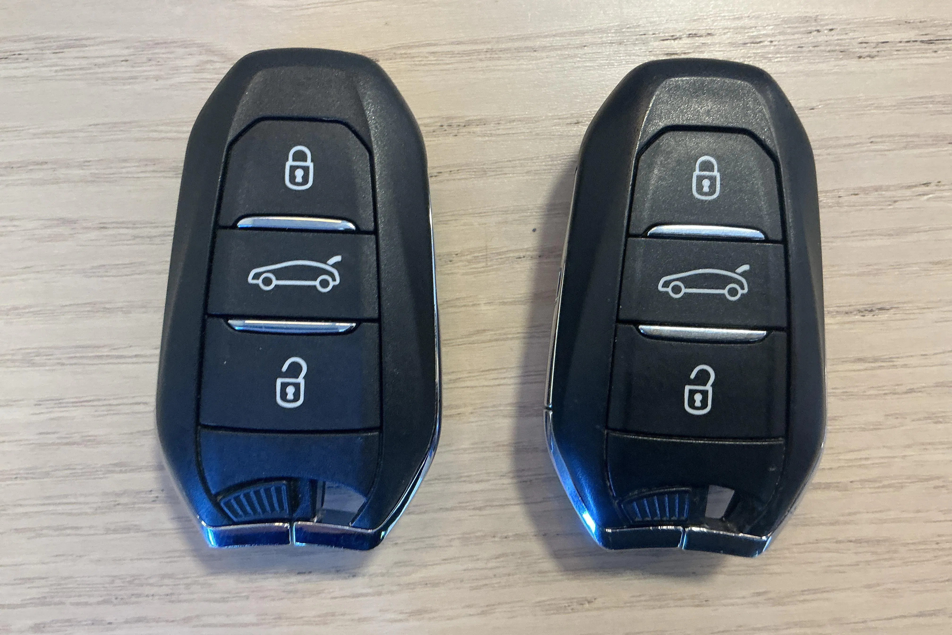 Presentation photo 20 of 20: Citroën C4 Grand Spacetourer BlueHDi (130hk) - 161 720 km - Automatic - blue - 2019