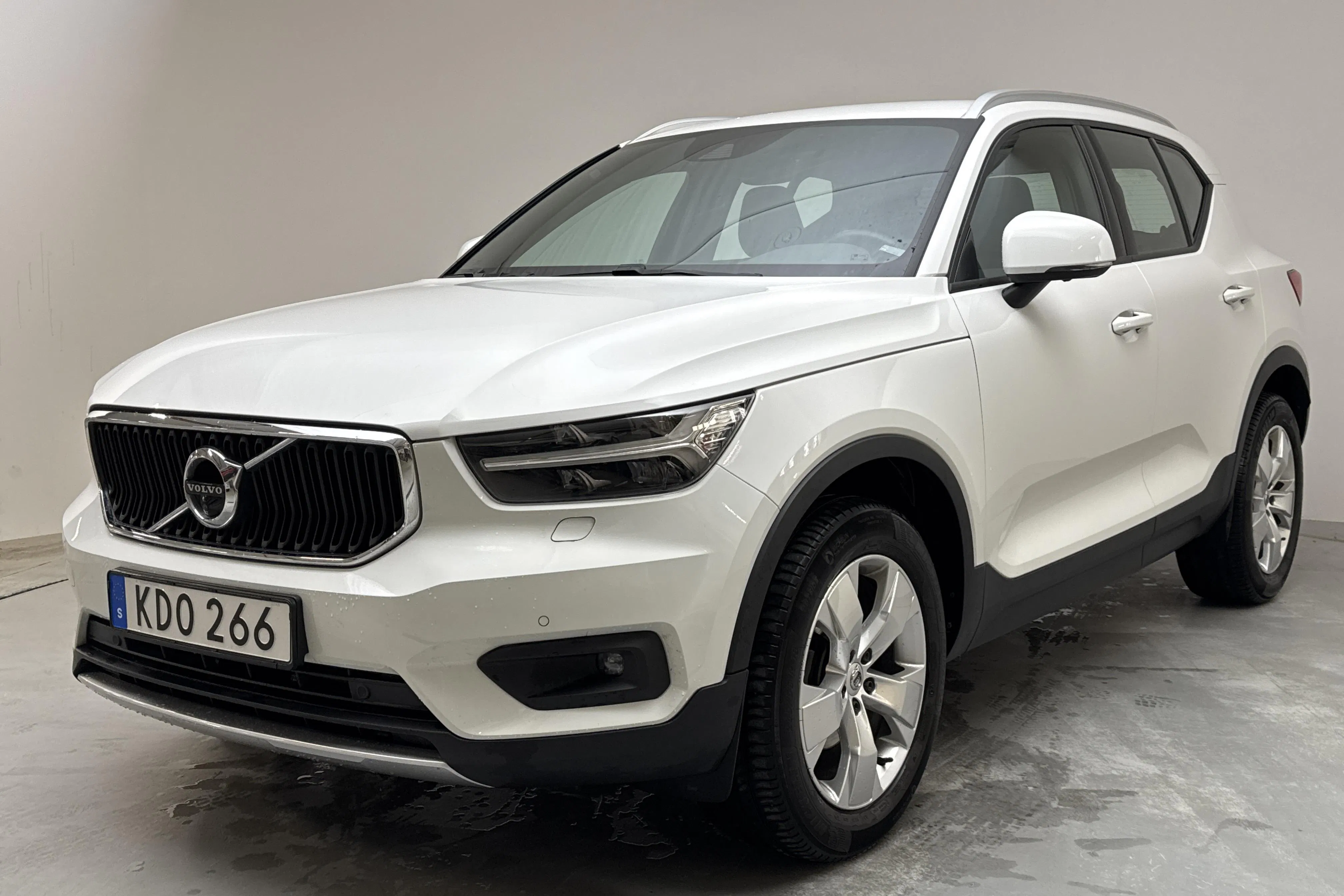 Volvo XC40 T2 2WD (129hk)