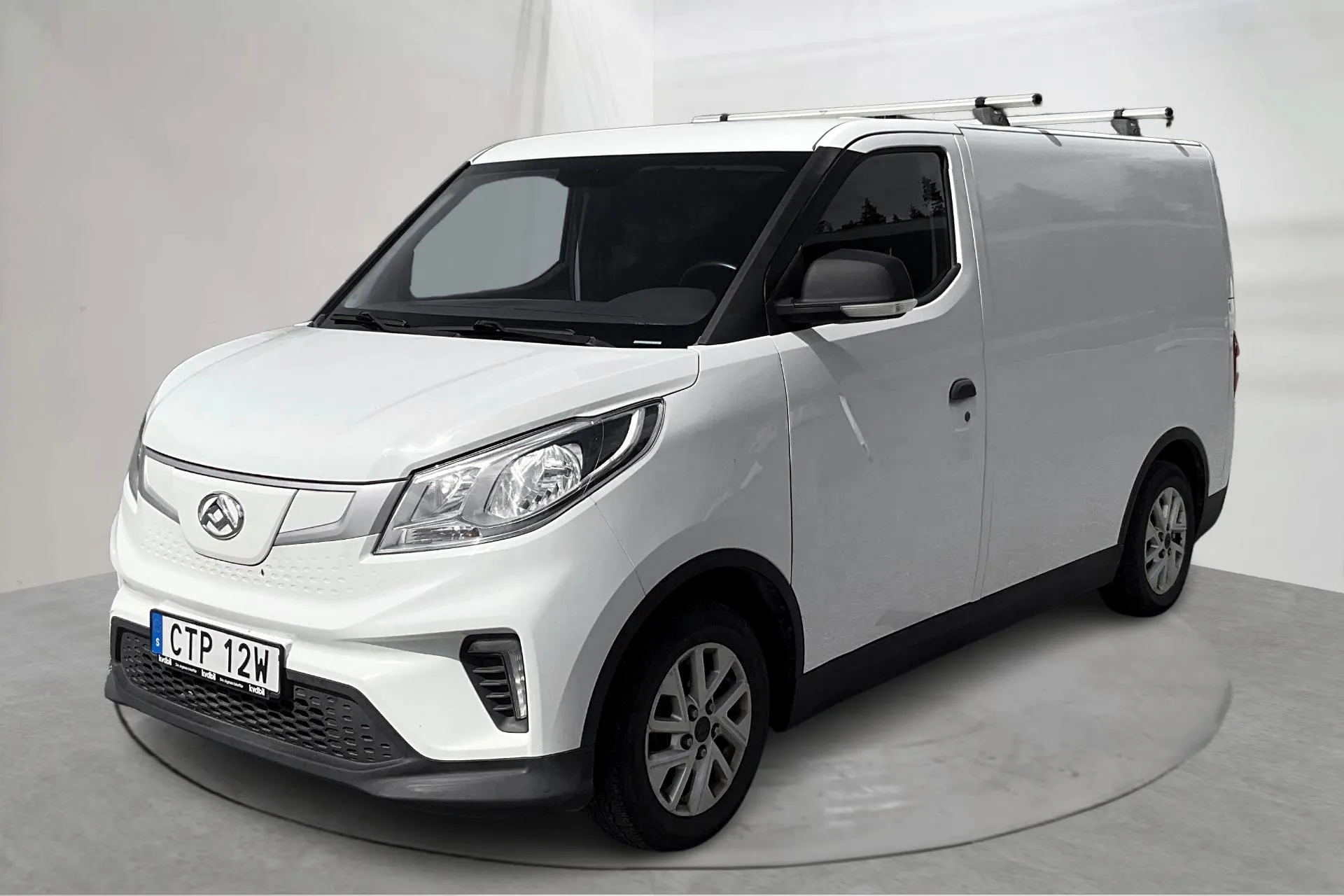 Presentationsfoto 1 av 19: Maxus e-Deliver 3 35kWh (122hk) - 6 871 mil - Automat - vit - 2022