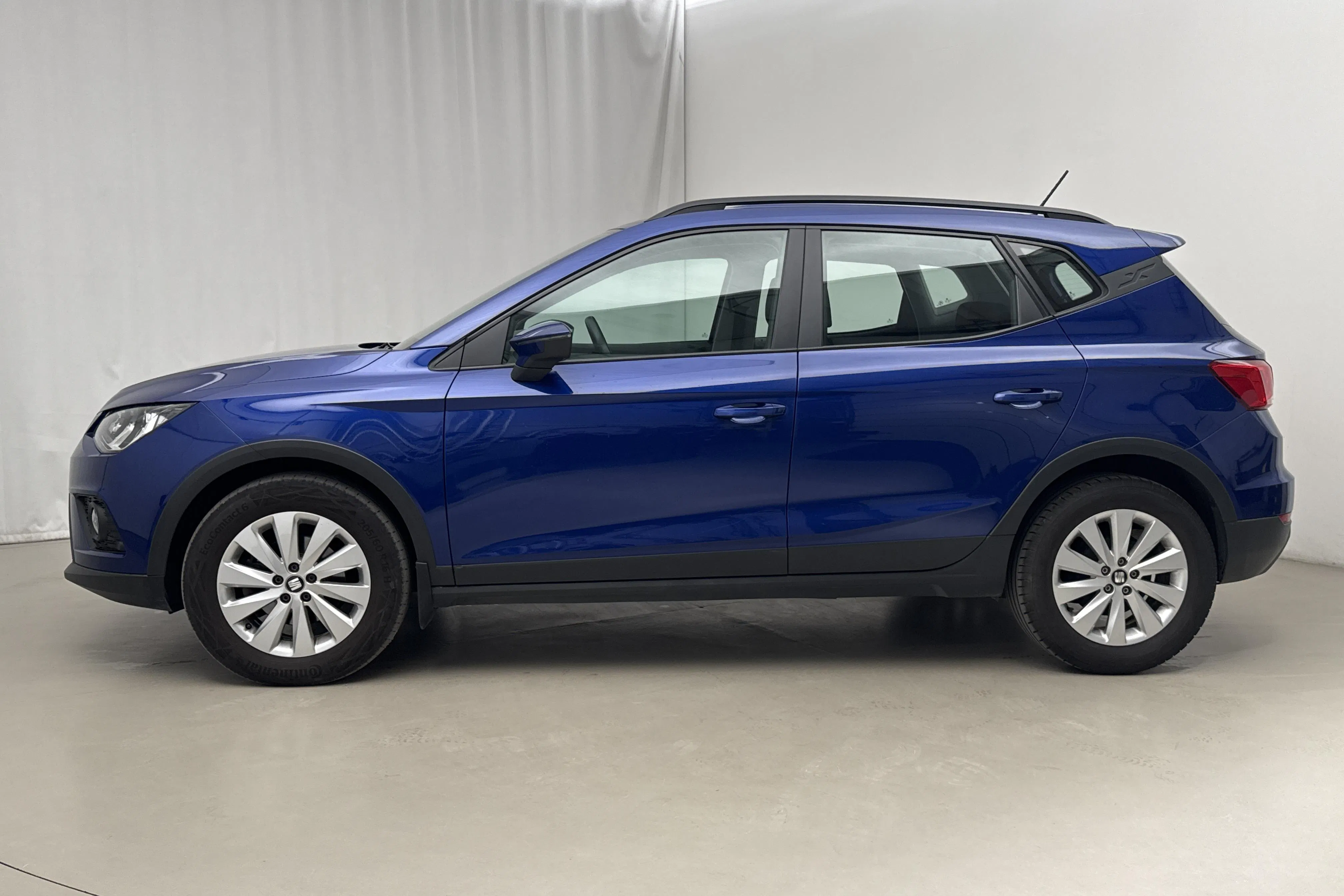 Presentationsfoto 2 av 15: Seat Arona 1.6 TDI 5dr (95hk) - 5 542 mil - Automat - blå - 2021