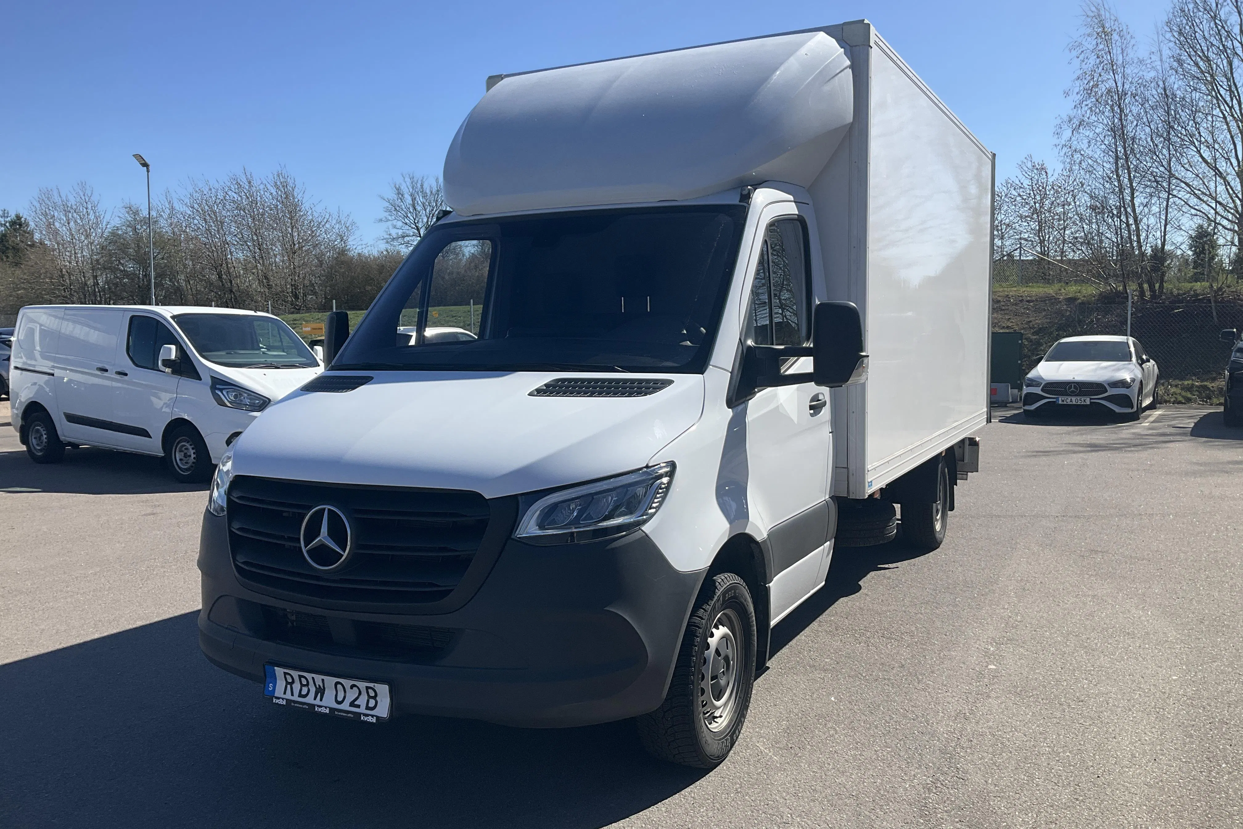 Presentationsfoto 1 av 17: Mercedes Sprinter 317 CDI Volymskåp RWD (170hk) - 5 322 mil - Automat - vit - 2024