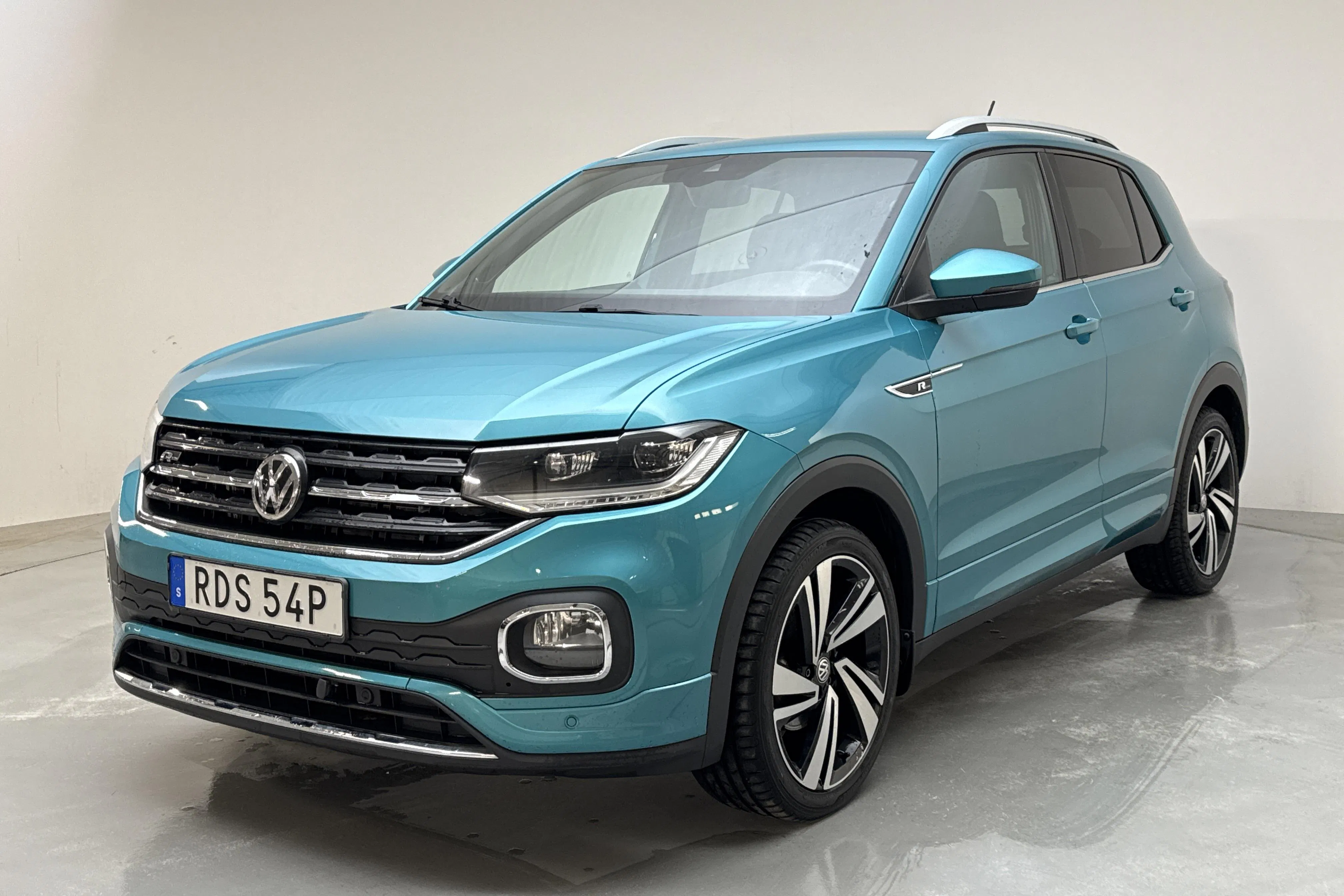 Presentationsfoto 1 av 13: VW T-Cross 1.0 TSI (115hk) - 3 749 mil - Automat - grön - 2019