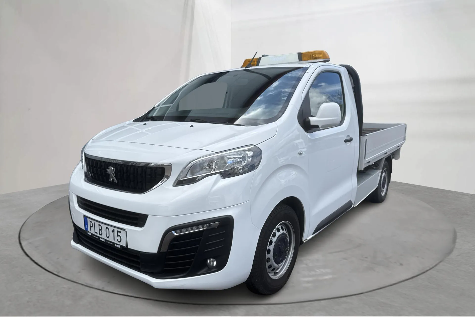 Presentationsfoto 1 av 13: Peugeot Expert 2.0 HDI Chassi (120hk) - 9 804 mil - Manuell - vit - 2017