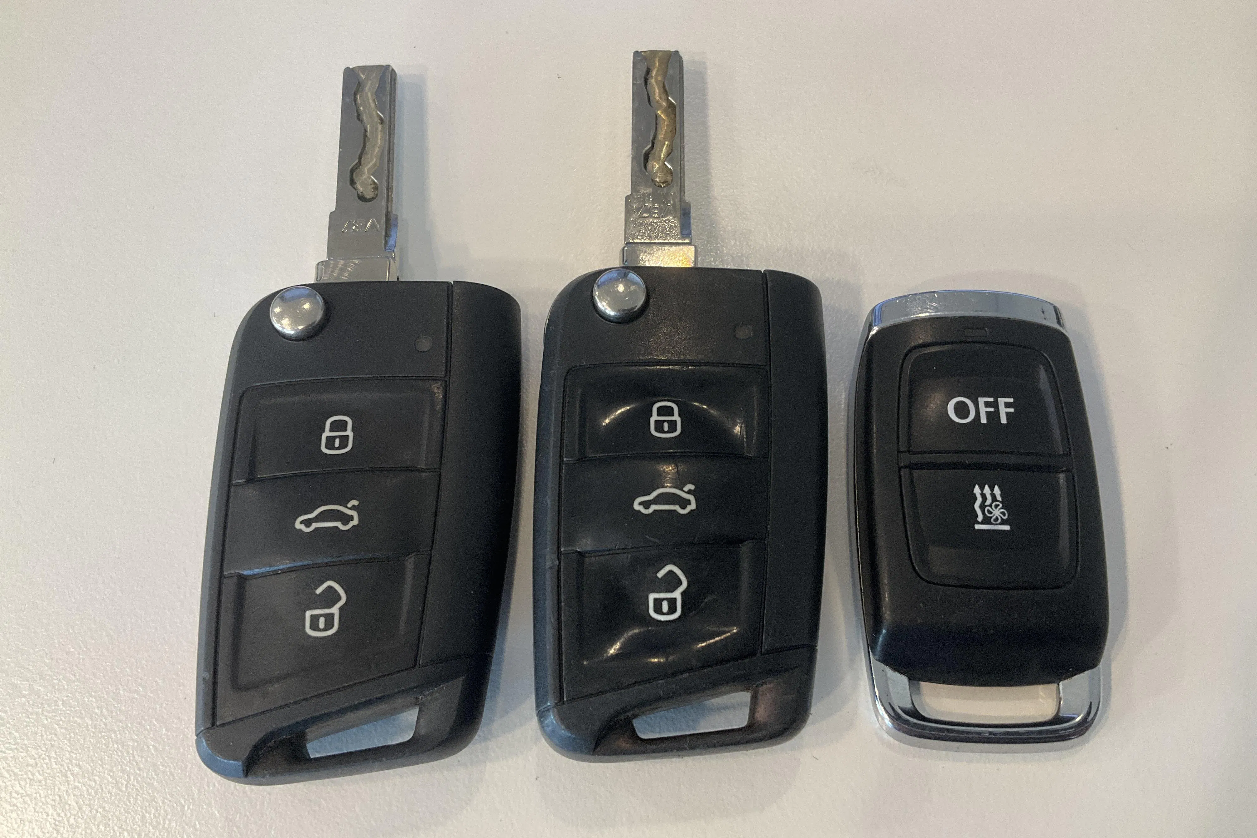 Presentationsfoto 18 av 18: VW Golf VII 1.4 TGI BlueMotion Sportscombi (110hk) - 17 836 mil - Automat - vit - 2018