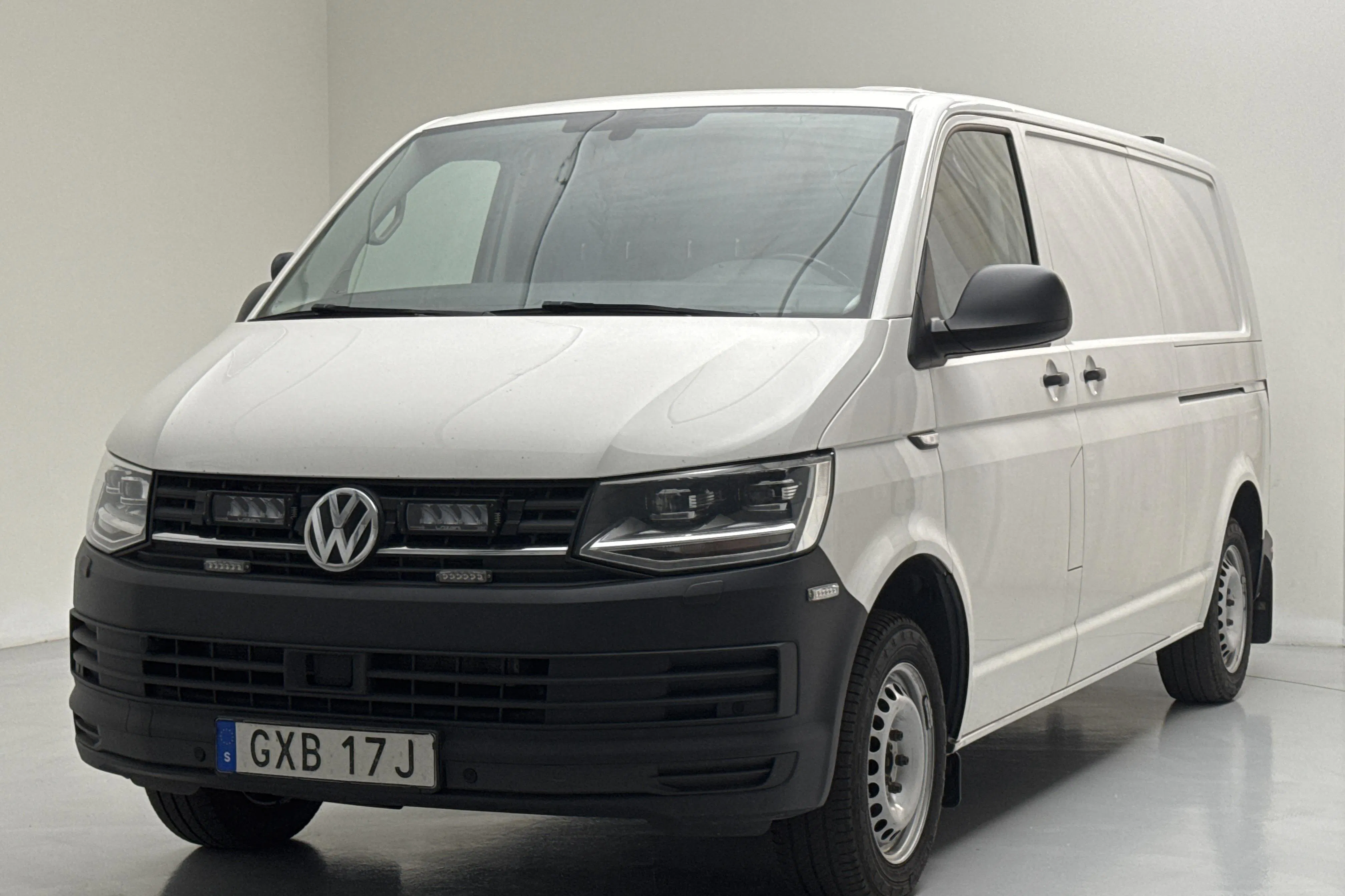 VW Transporter T6 2.0 TDI BMT Skåp 4MOTION (150hk)