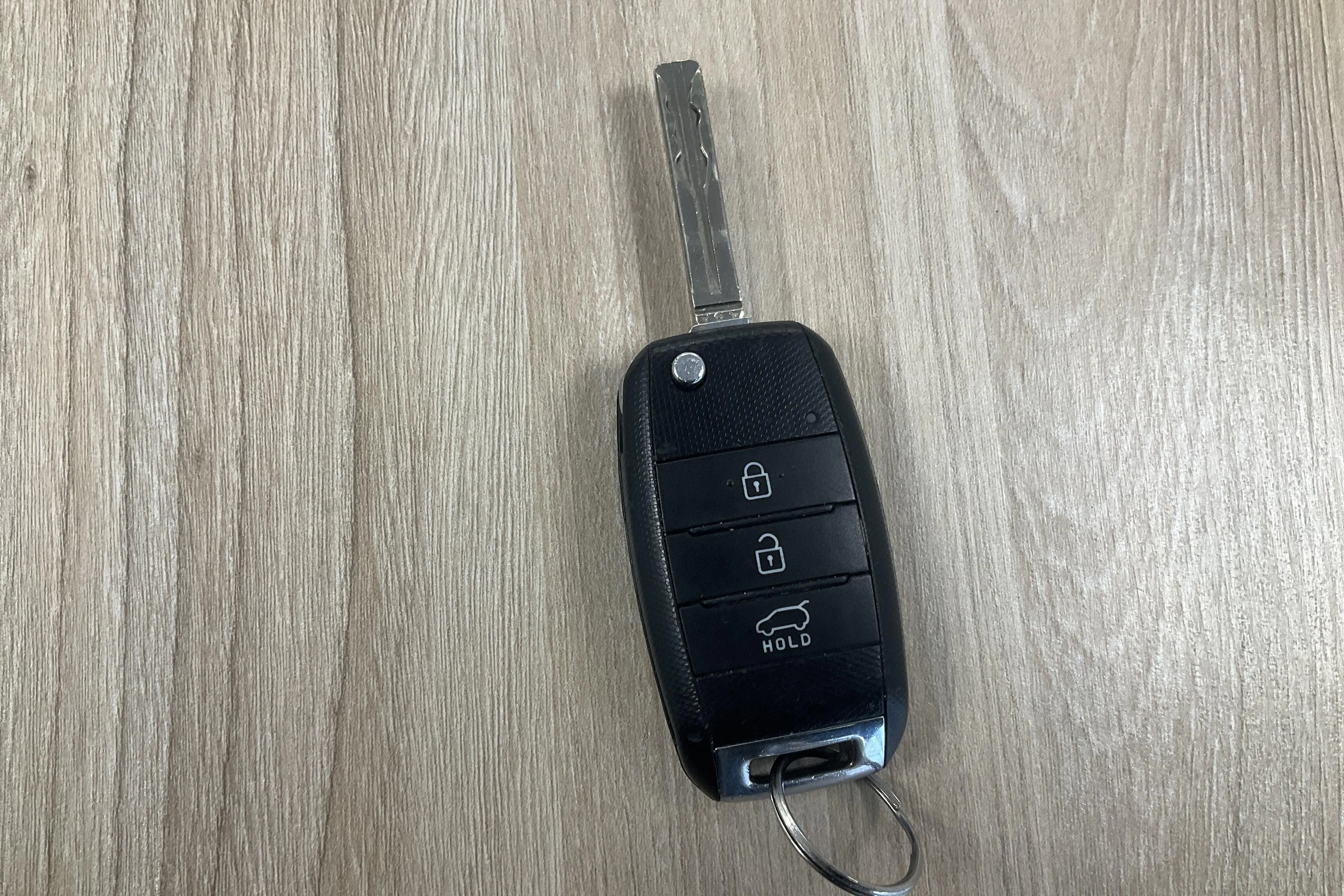 Presentationsfoto 18 av 18: KIA Cee'd 1.6 CRDi SW (128hk) - 17 362 mil - Automat - grå - 2015