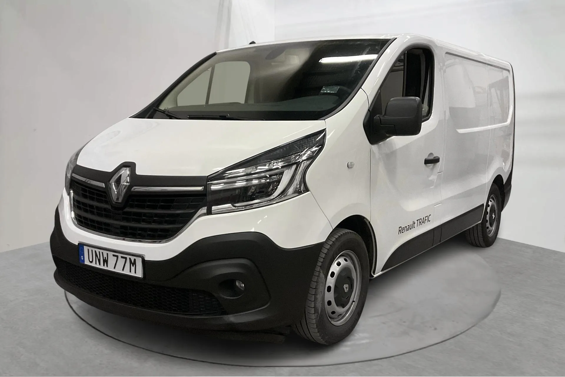 Presentationsfoto 1 av 19: Renault Trafic 2.0 dCi Skåp (145hk) - 8 018 mil - Automat - vit - 2021