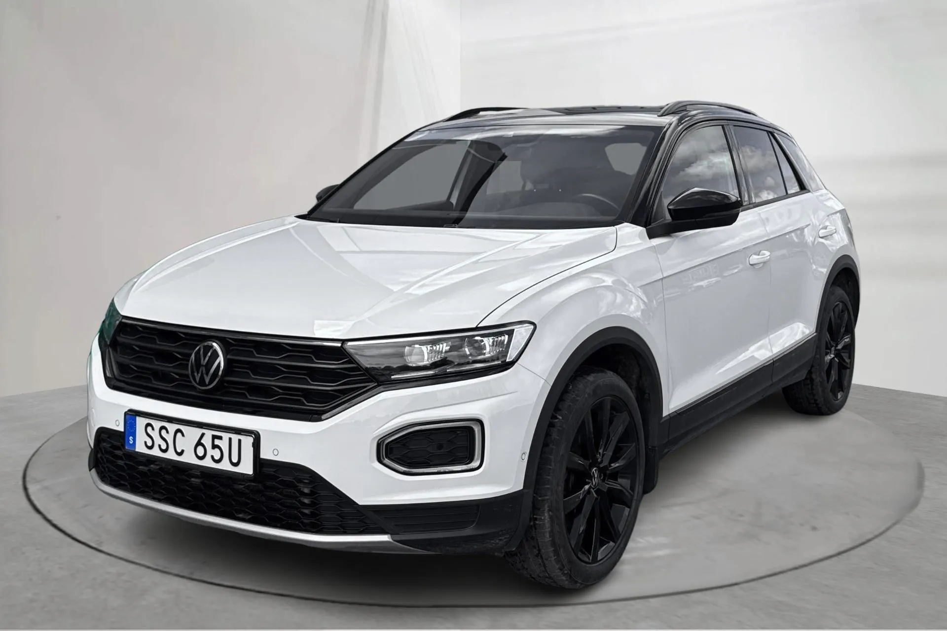Presentation photo 1 of 16: VW T-Roc 2.0 TSI 4MOTION (190hk) - 94 090 km - Automatic - white - 2022