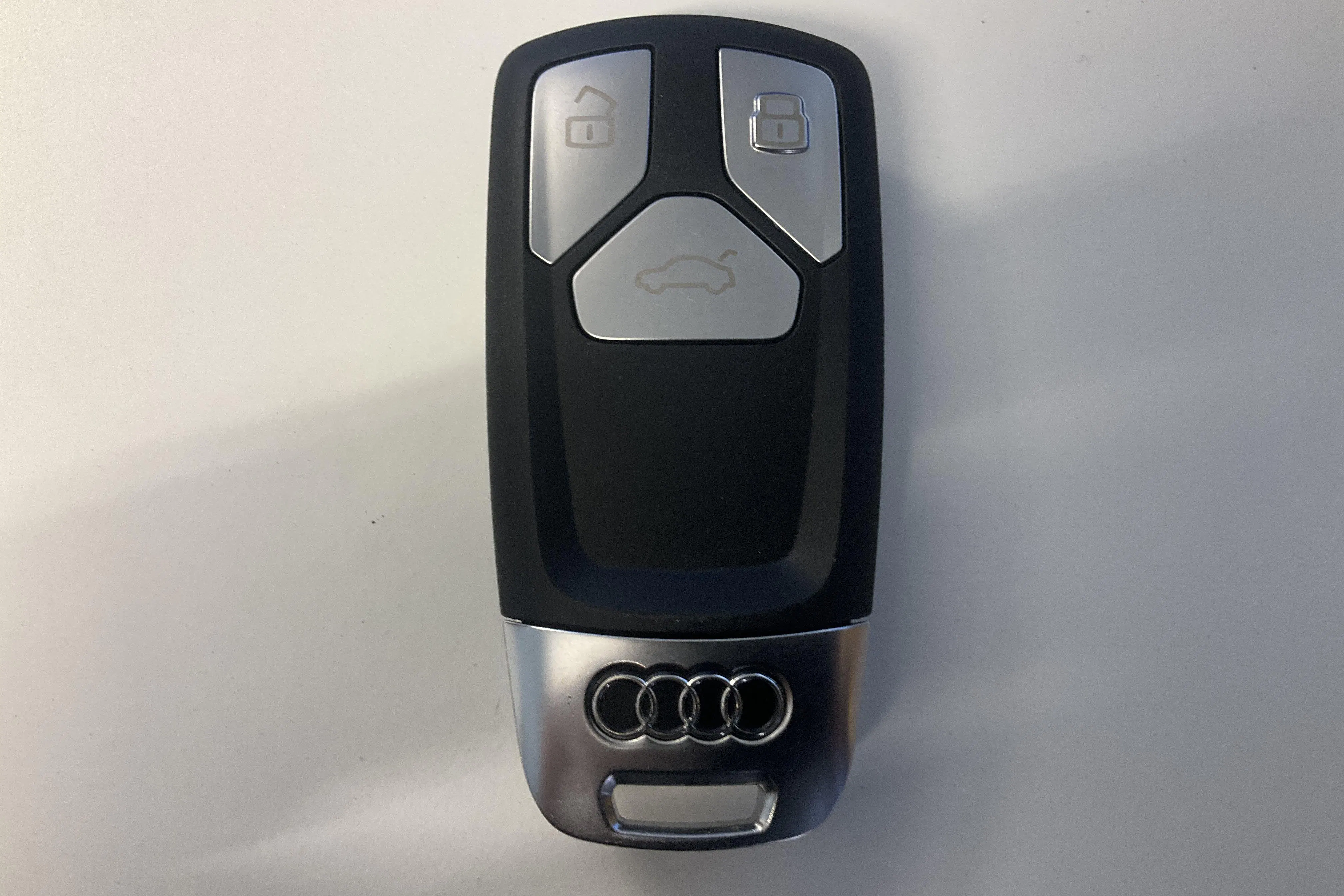 Presentationsfoto 28 av 28: Audi SQ7 4.0 TDI quattro (435hk) - 15 598 mil - Automat - silver - 2017