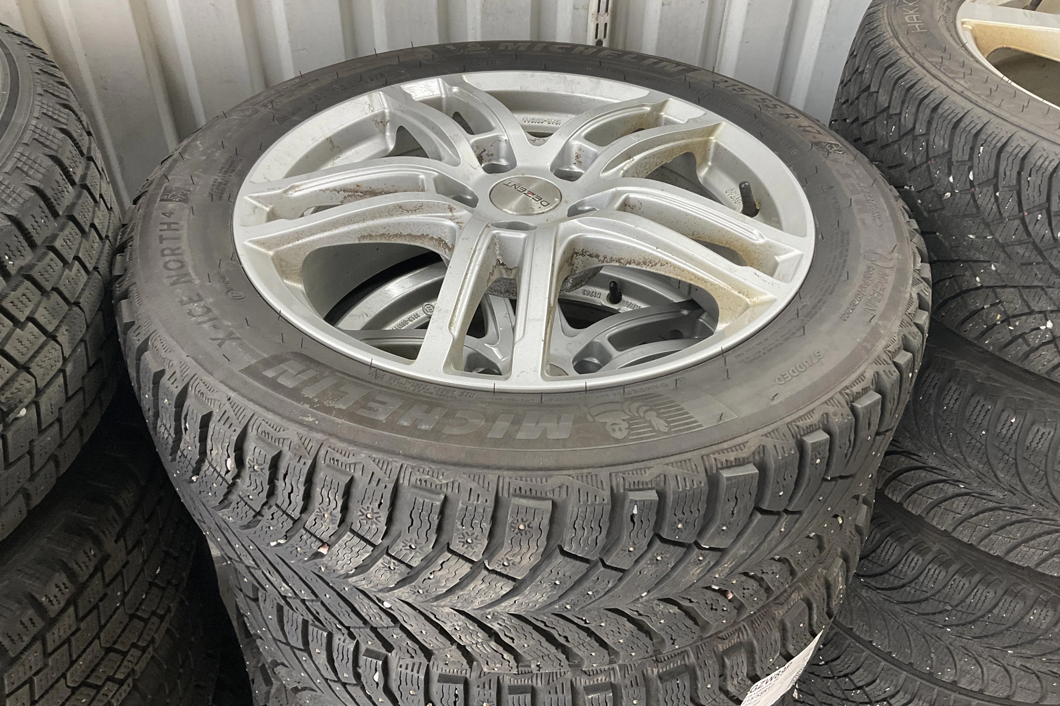 Presentationsfoto 13 av 13: VW Passat 2.0 TDI Sportscombi 4Motion (200hk) - 8 462 mil - Automat - vit - 2022