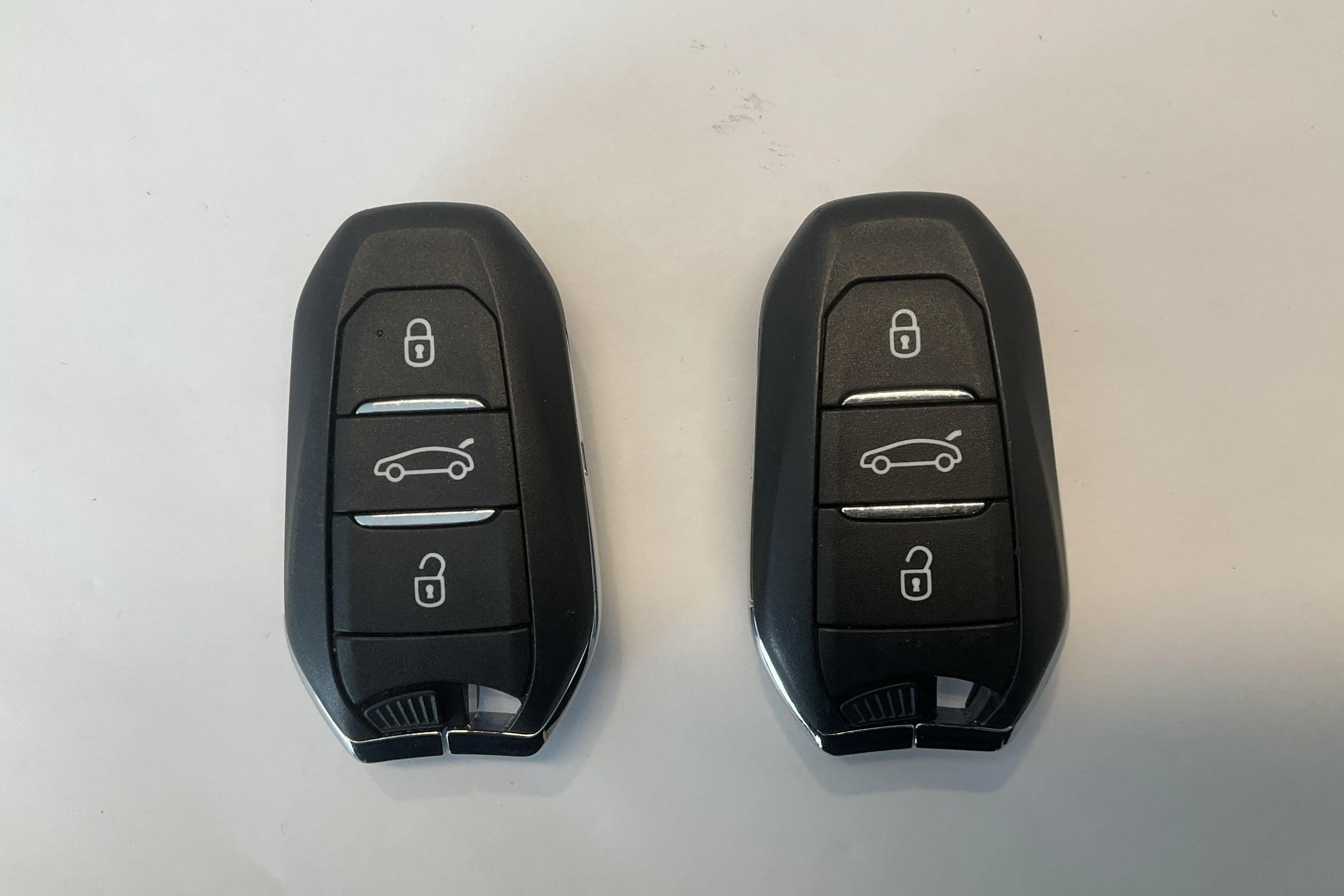 Presentationsfoto 14 av 14: Peugeot 408 PureTech (130hk) - 2 991 mil - Automat - blå - 2024