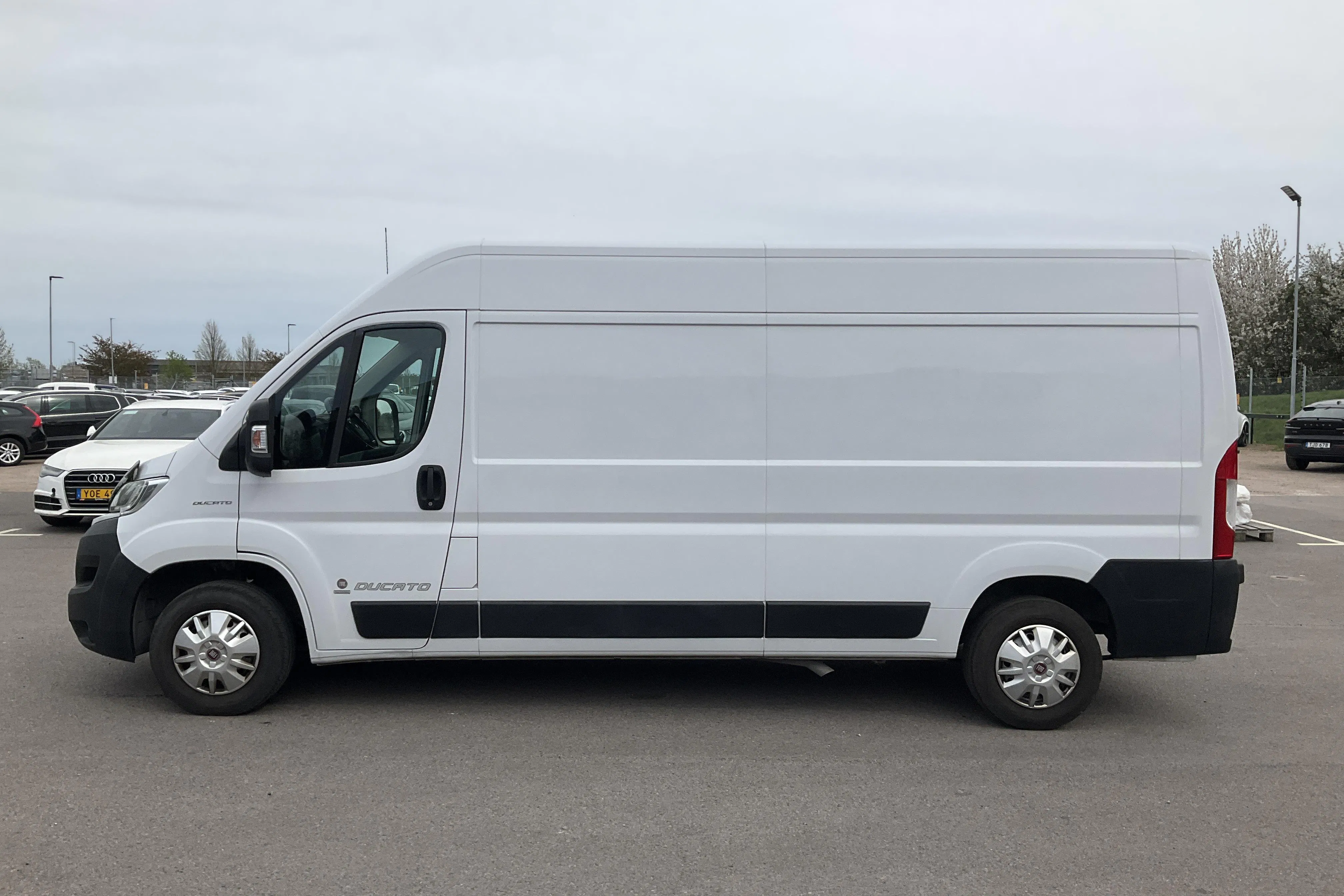 Presentationsfoto 2 av 14: Fiat Ducato 35 2.3 Multijet Skåp (150hk) - 6 827 mil - Manuell - vit - 2018