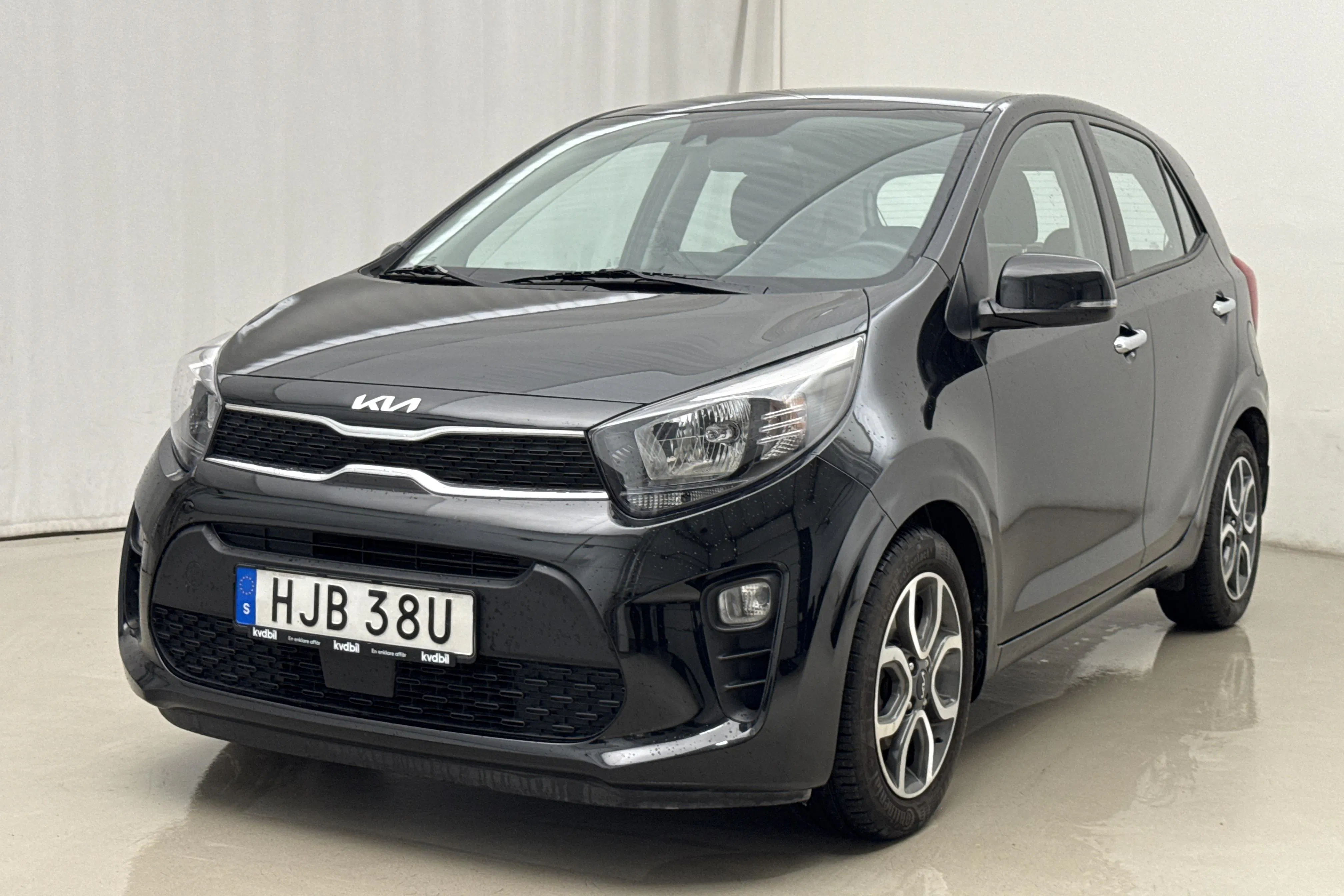 Presentationsfoto 1 av 17: KIA Picanto 1.0 DPI (67hk) - 2 890 mil - Automat - svart - 2023
