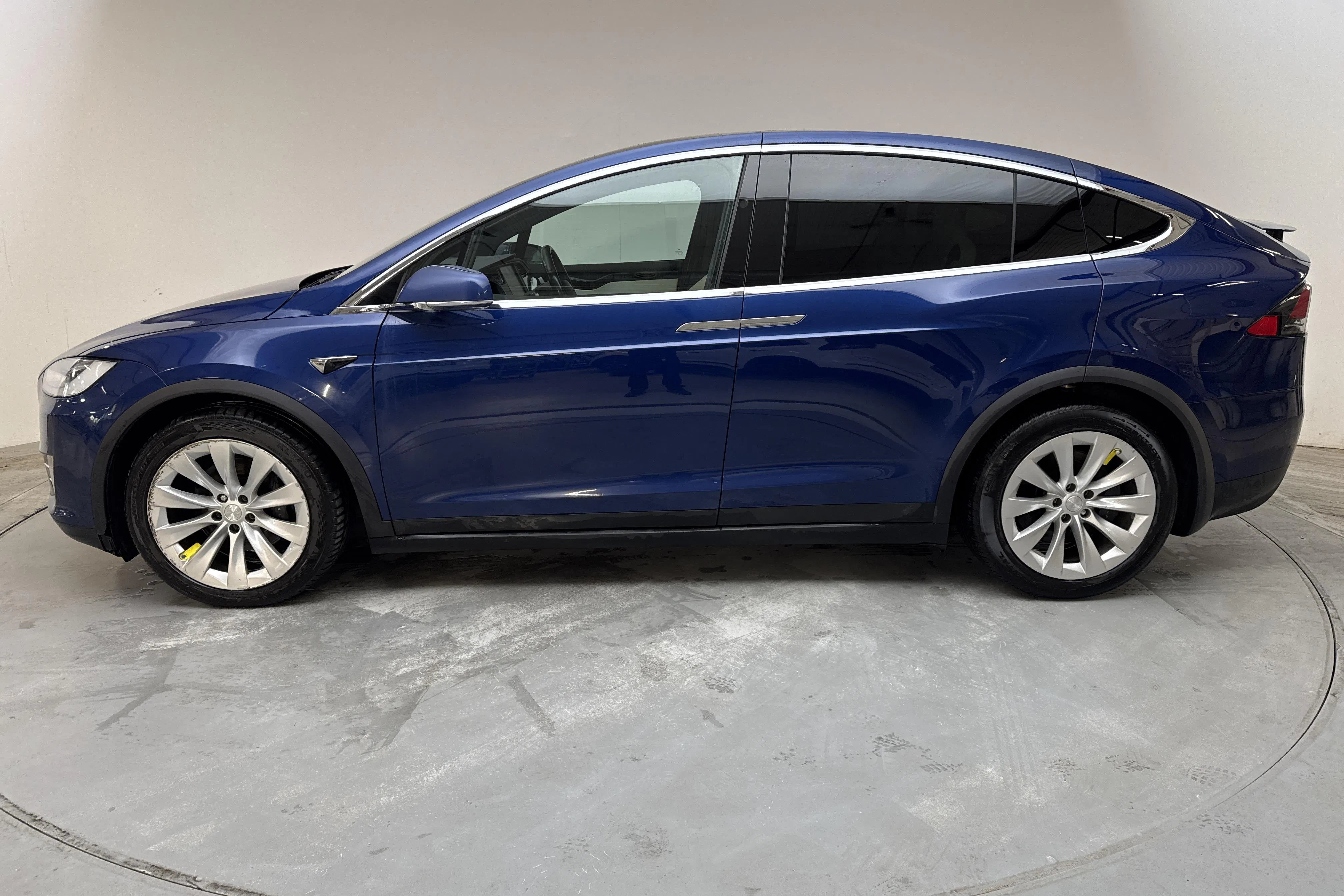 Presentation photo 2 of 18: Tesla Model X Dual Motor Long Range AWD - 183 990 km - Automatic - blue - 2020