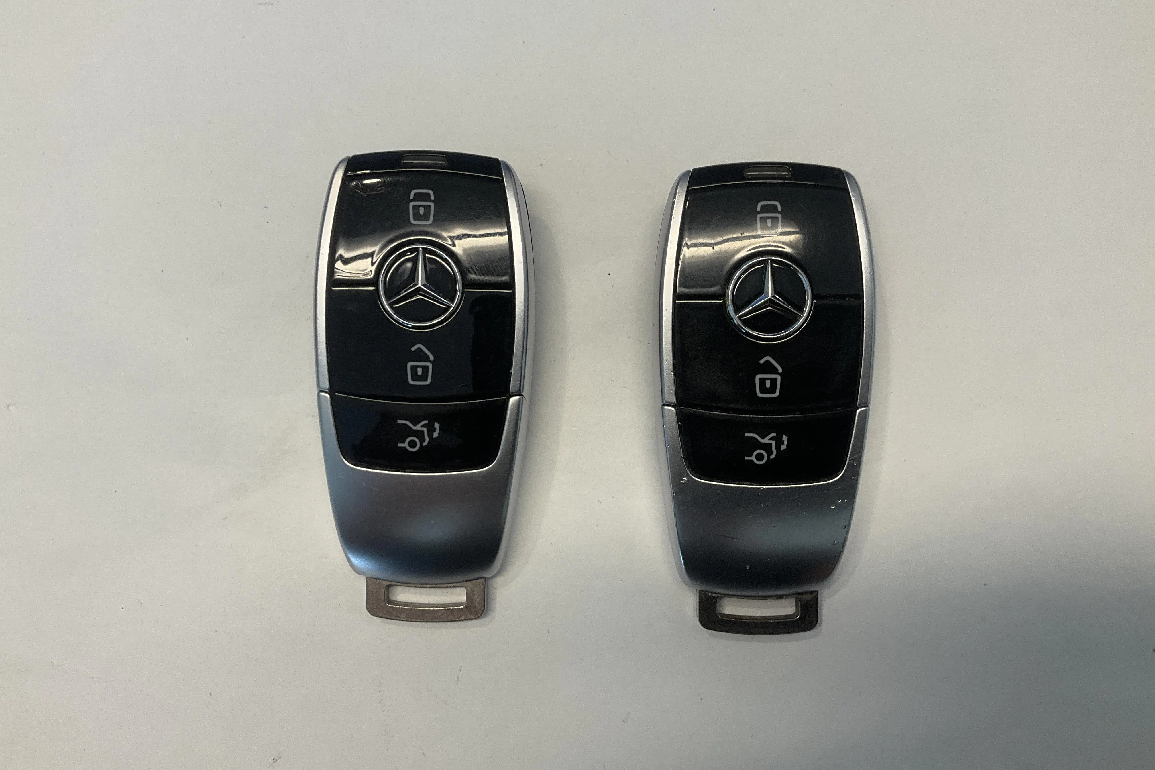 Presentation photo 15 of 15: Mercedes E 220 T d 4MATIC Kombi S213 (194hk) - 119 530 km - Automatic - dark blue - 2018