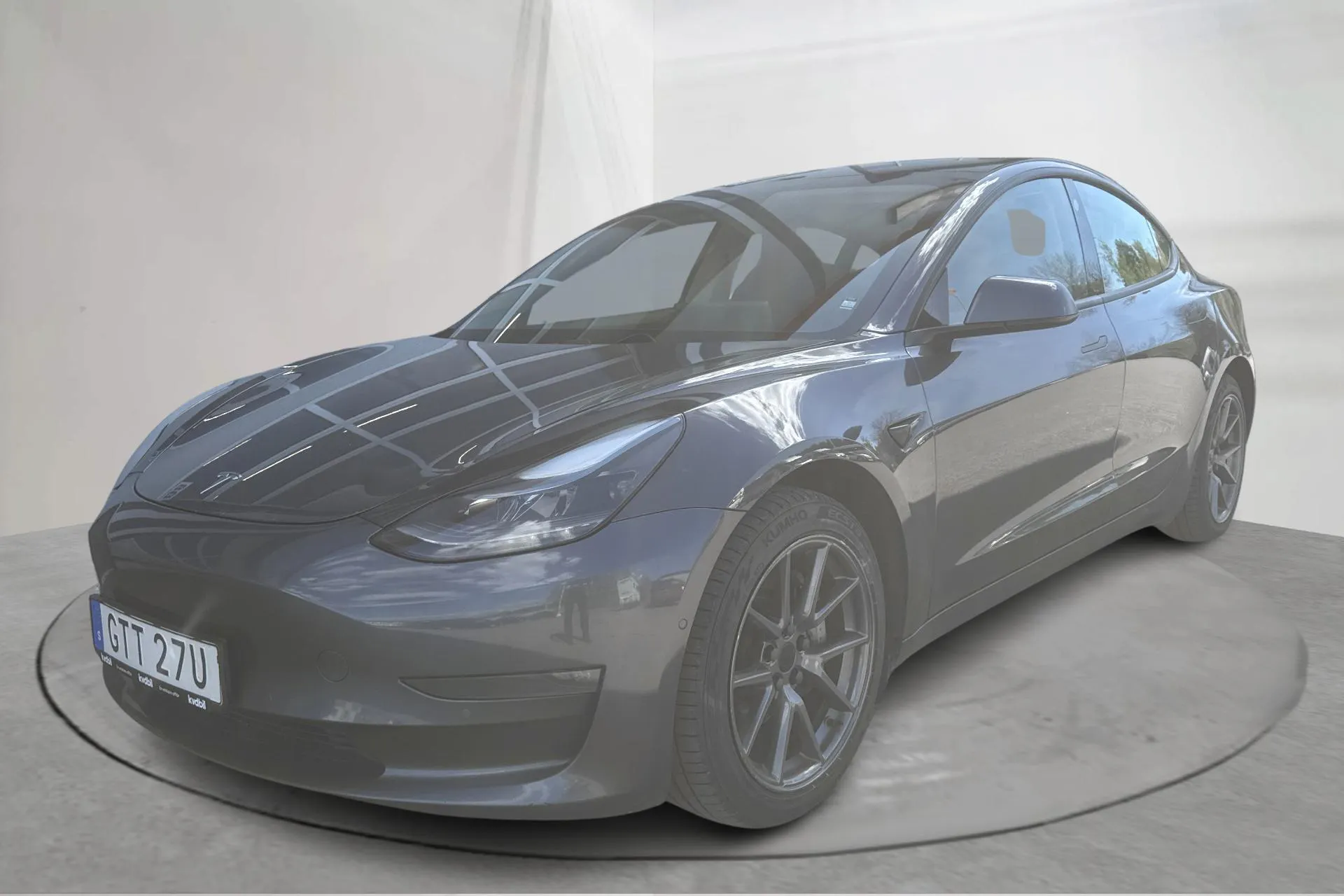 Presentationsfoto 1 av 21: Tesla Model 3 Long Range Dual Motor AWD - 17 140 mil - Automat - grå - 2021
