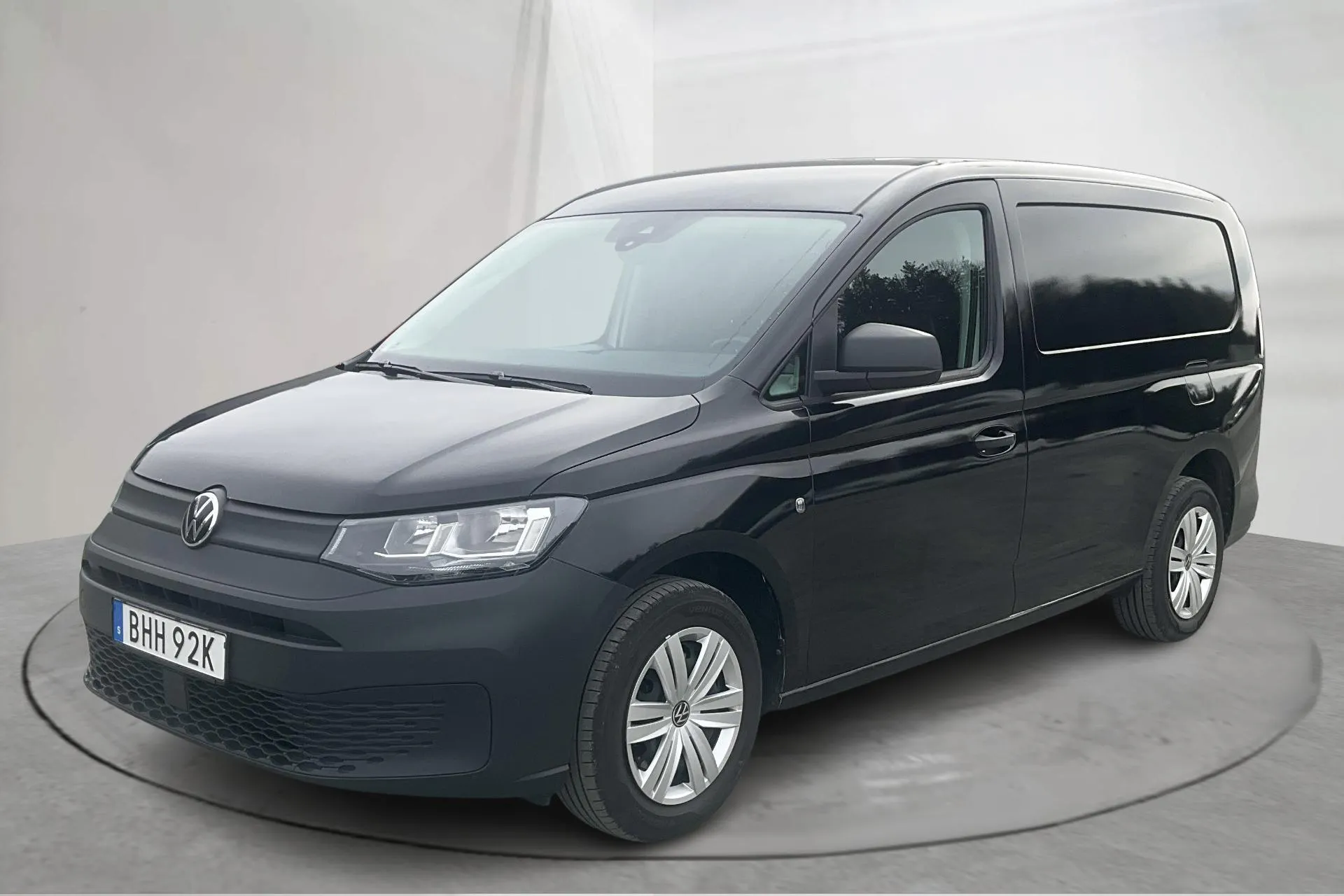 Presentationsfoto 1 av 12: VW Caddy Cargo Maxi 2.0 TDI (122hk) - 3 613 mil - Automat - vit - 2024