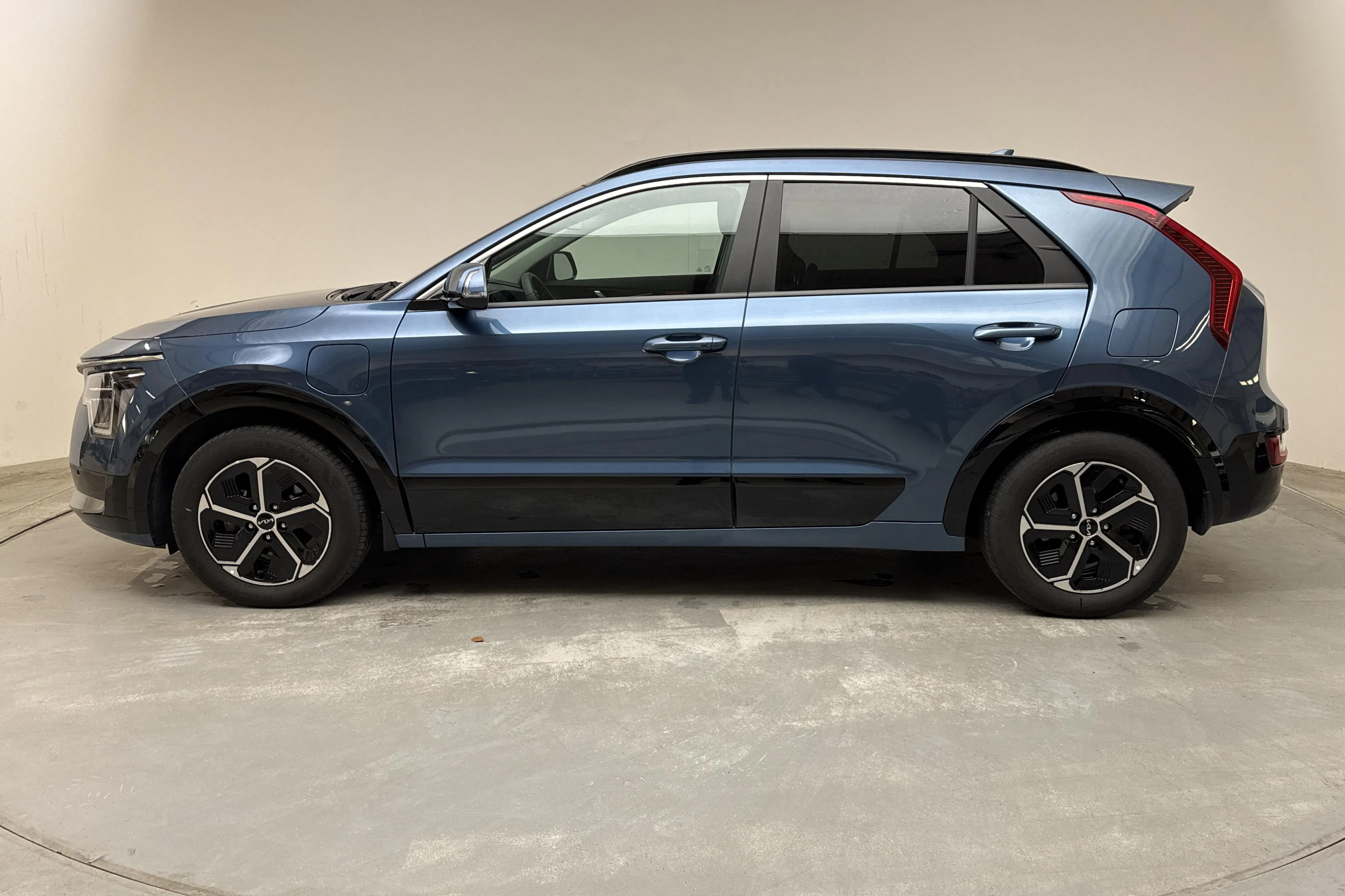 Presentationsfoto 2 av 16: KIA Niro Plug-in Hybrid (183hk) - 4 169 mil - Automat - grön - 2024
