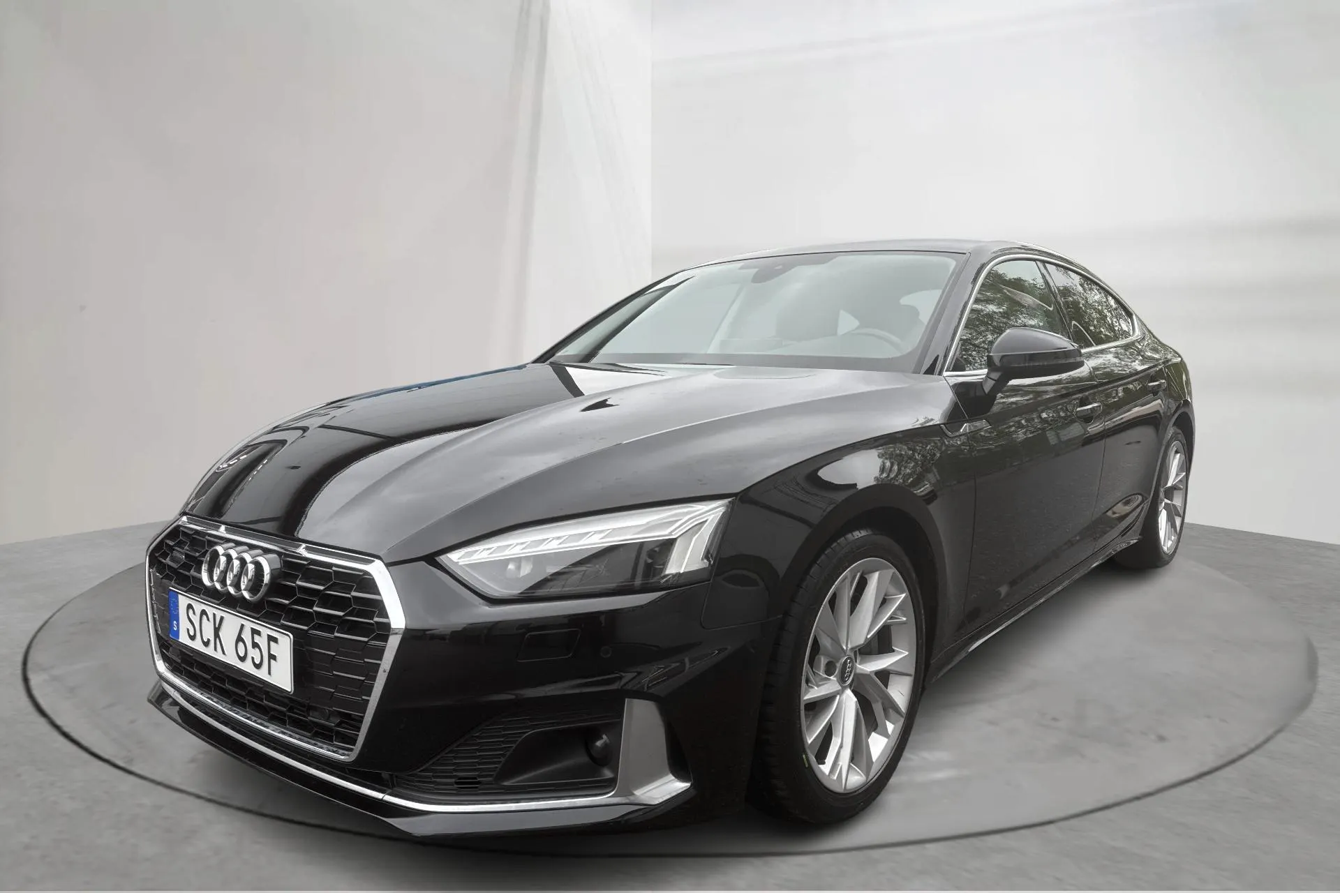 Presentationsfoto 1 av 15: Audi A5 Sportback 45 TFSI quattro (245hk) - 5 607 mil - Automat - svart - 2020
