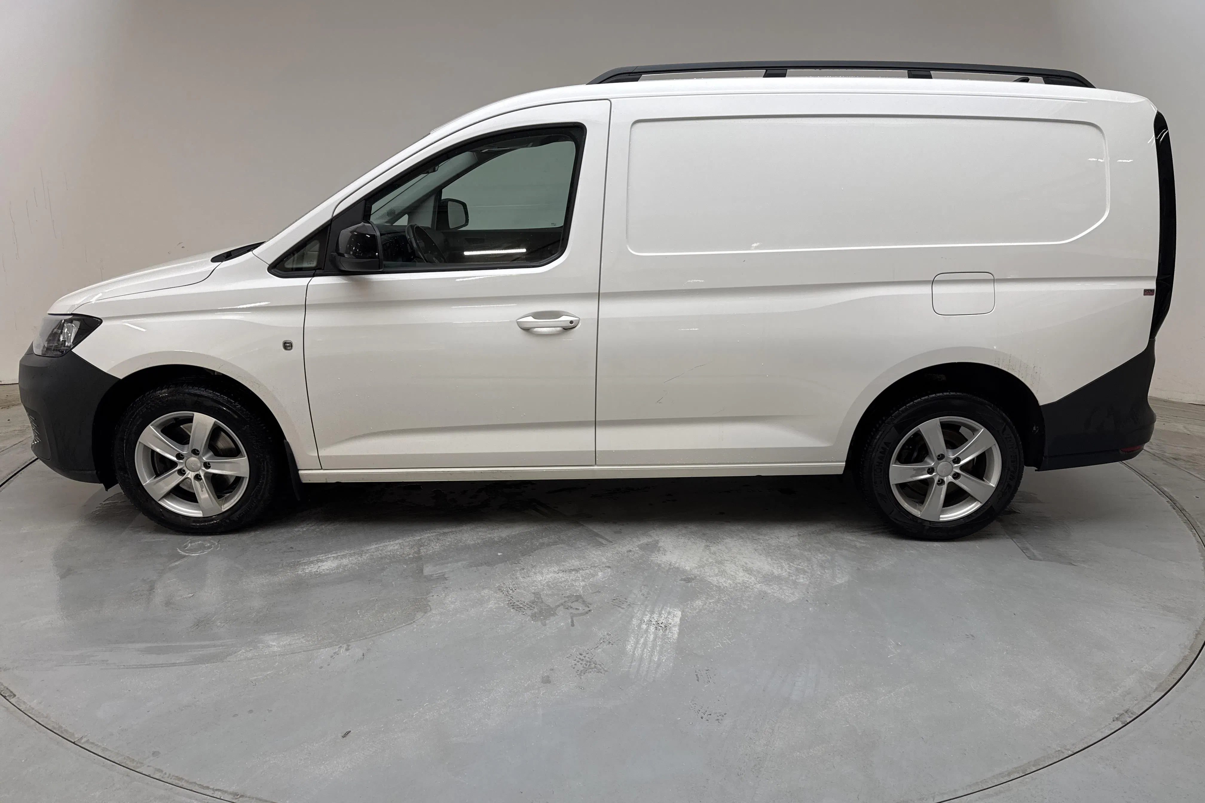 Presentation photo 2 of 13: VW Caddy Cargo Maxi 2.0 TDI (122hk) - 166 290 km - Automatic - white - 2023