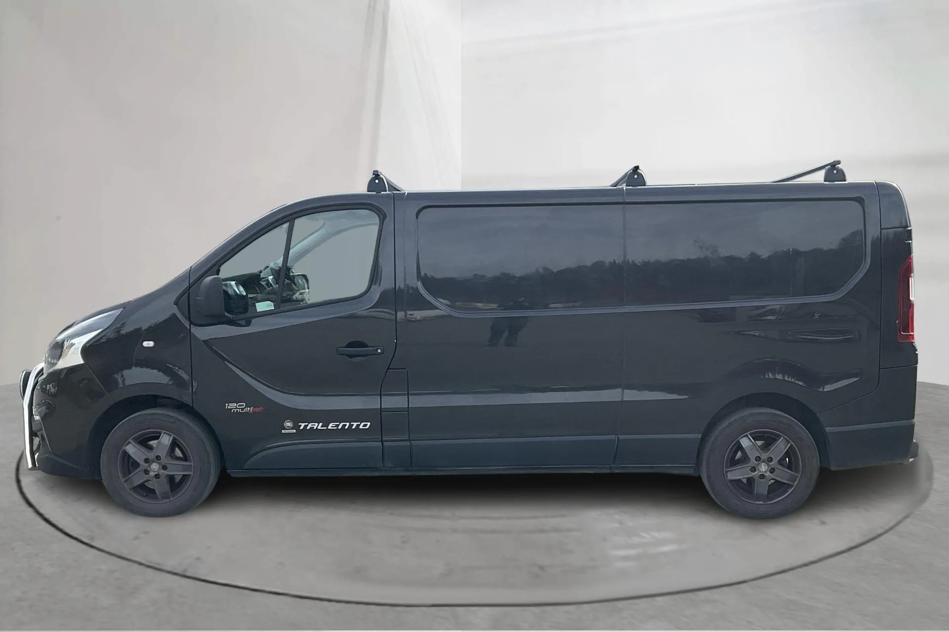 Presentationsfoto 2 av 12: Fiat Talento 1.6 MultiJet Skåp (120hk) - 13 110 mil - Manuell - svart - 2016