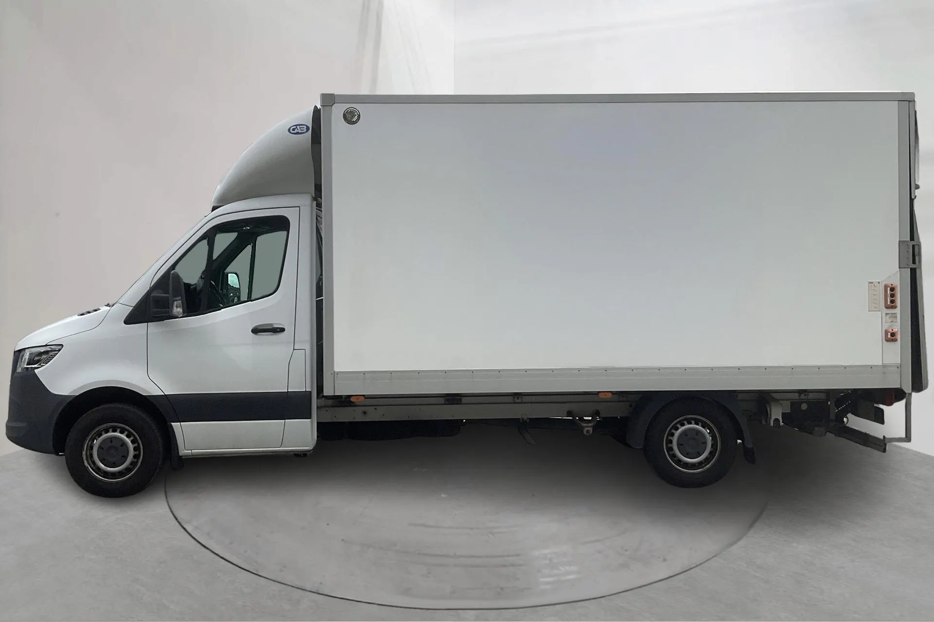 Presentationsfoto 2 av 15: Mercedes Sprinter 316 CDI Volymskåp RWD (163hk) - 18 839 mil - Automat - vit - 2019