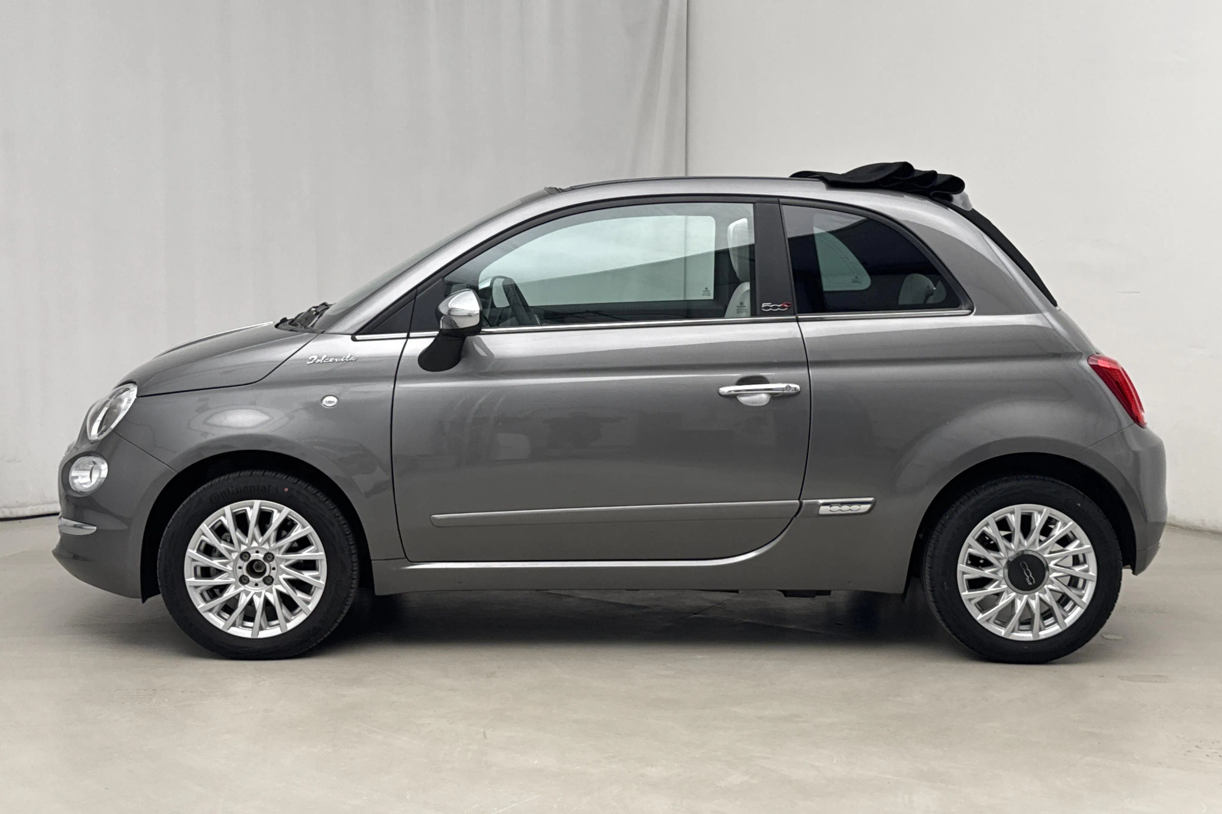 Presentation photo 2 of 21: Fiat 500 Hybrid Cab (70hk) - 20 880 km - Manual - gray - 2022