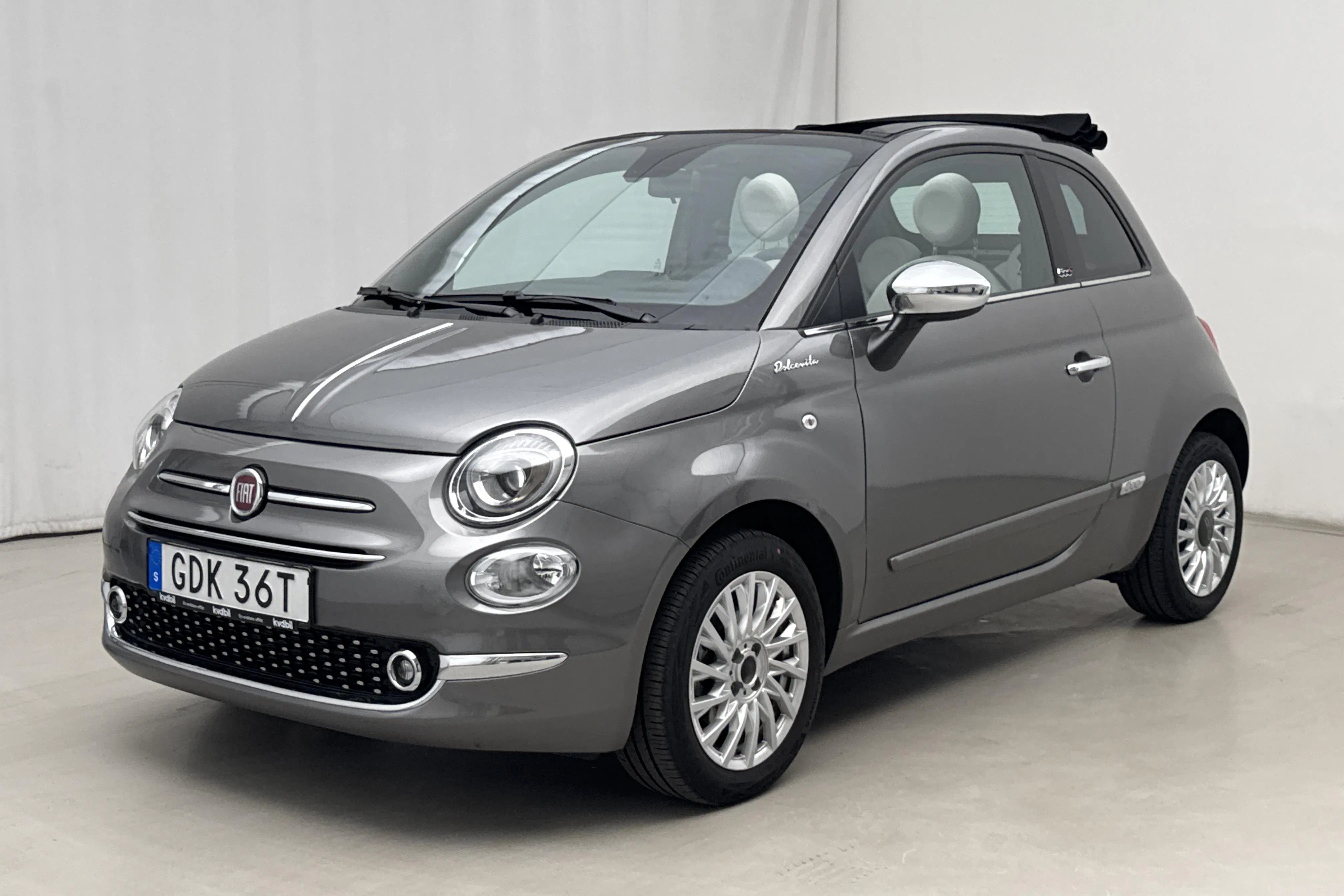 Presentation photo 1 of 21: Fiat 500 Hybrid Cab (70hk) - 20 880 km - Manual - gray - 2022