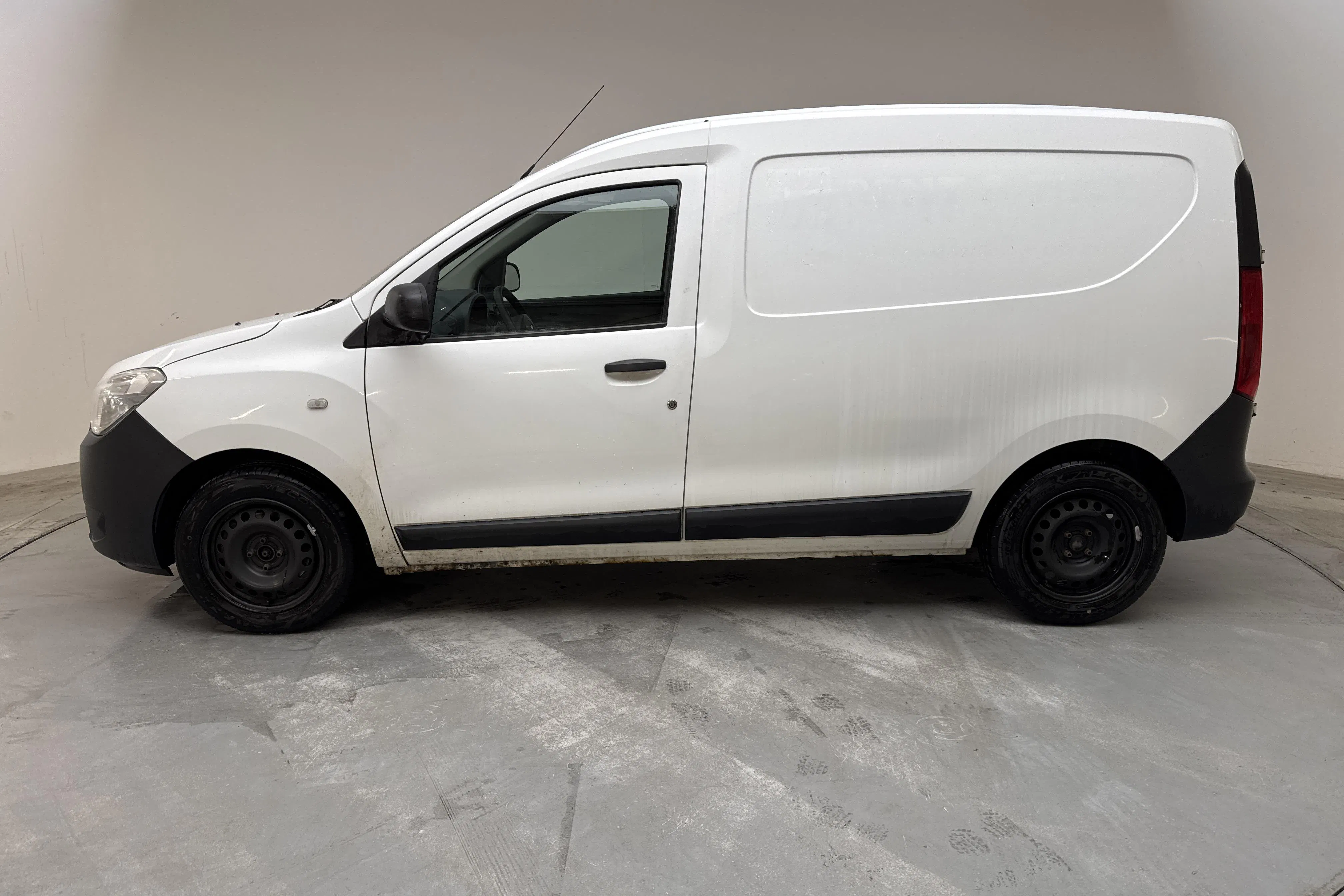 Presentationsfoto 2 av 10: Dacia Dokker Van 1.2 TCe (115hk) - 22 815 mil - Manuell - vit - 2014