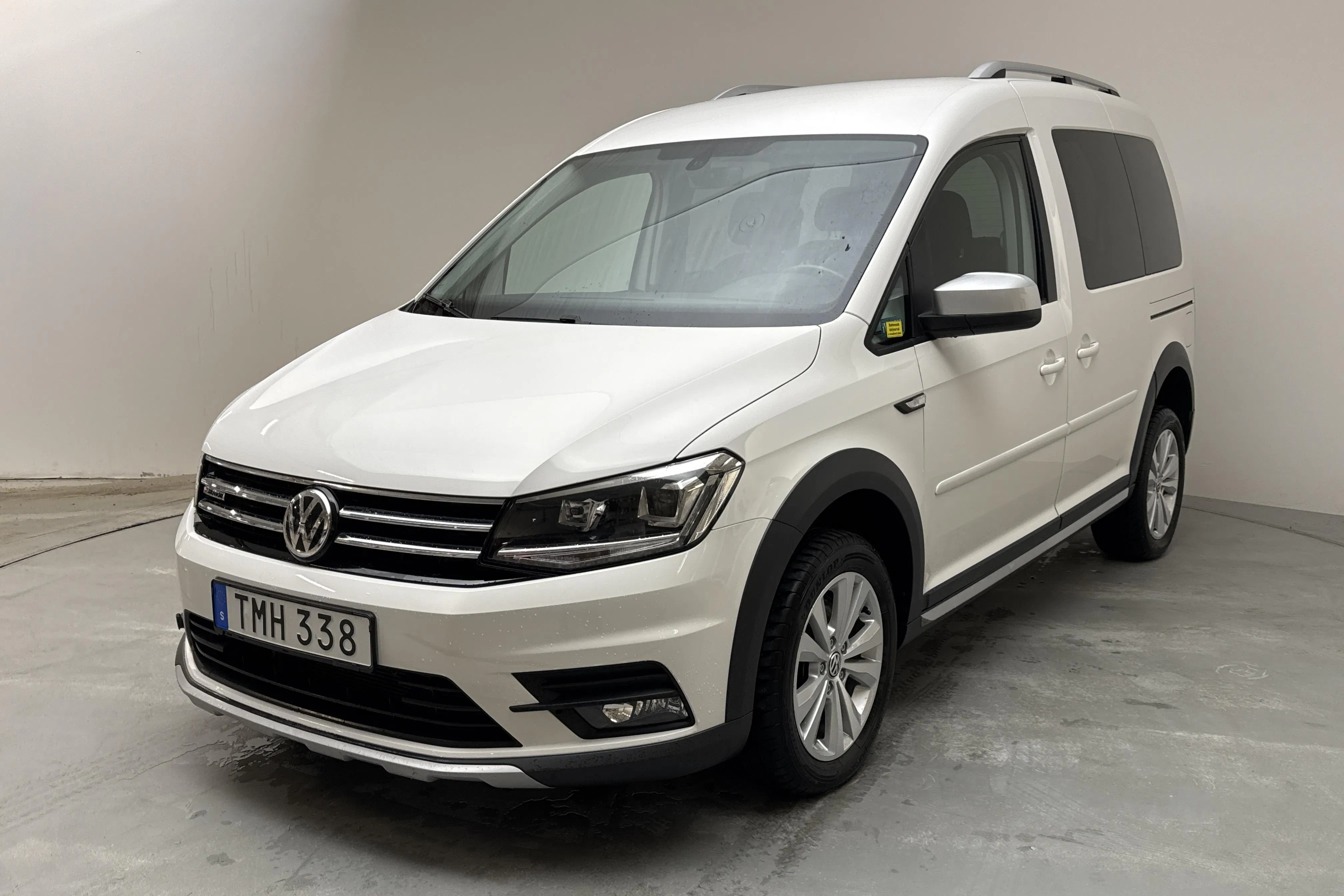 Presentation photo 1 of 13: VW Caddy Alltrack Life 2.0 TDI 4MOTION (150hk) - 49 130 km - Automatic - white - 2018