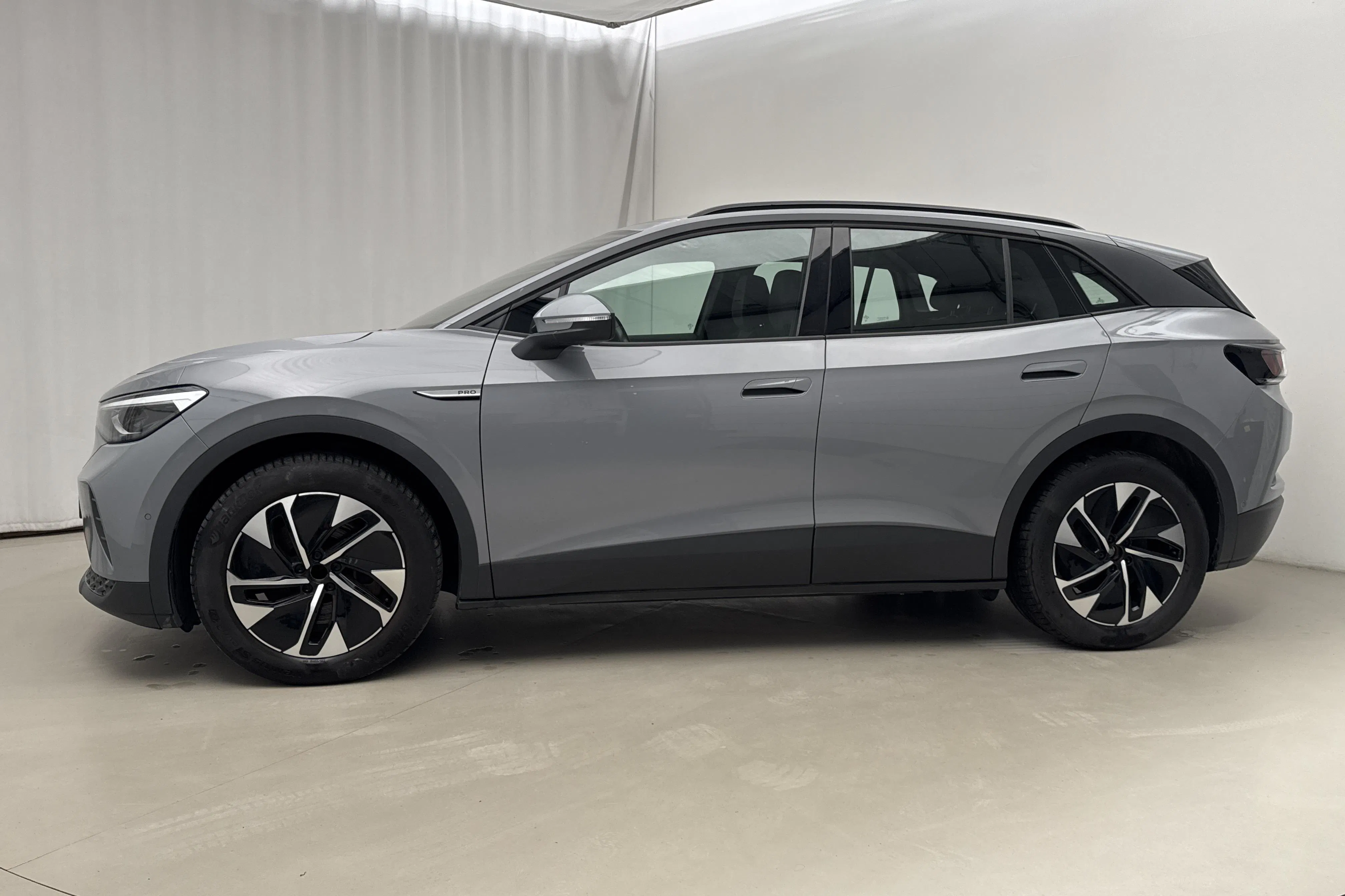 Presentationsfoto 2 av 20: VW ID.4 77kWh (204hk) - 8 478 mil - Automat - grå - 2023